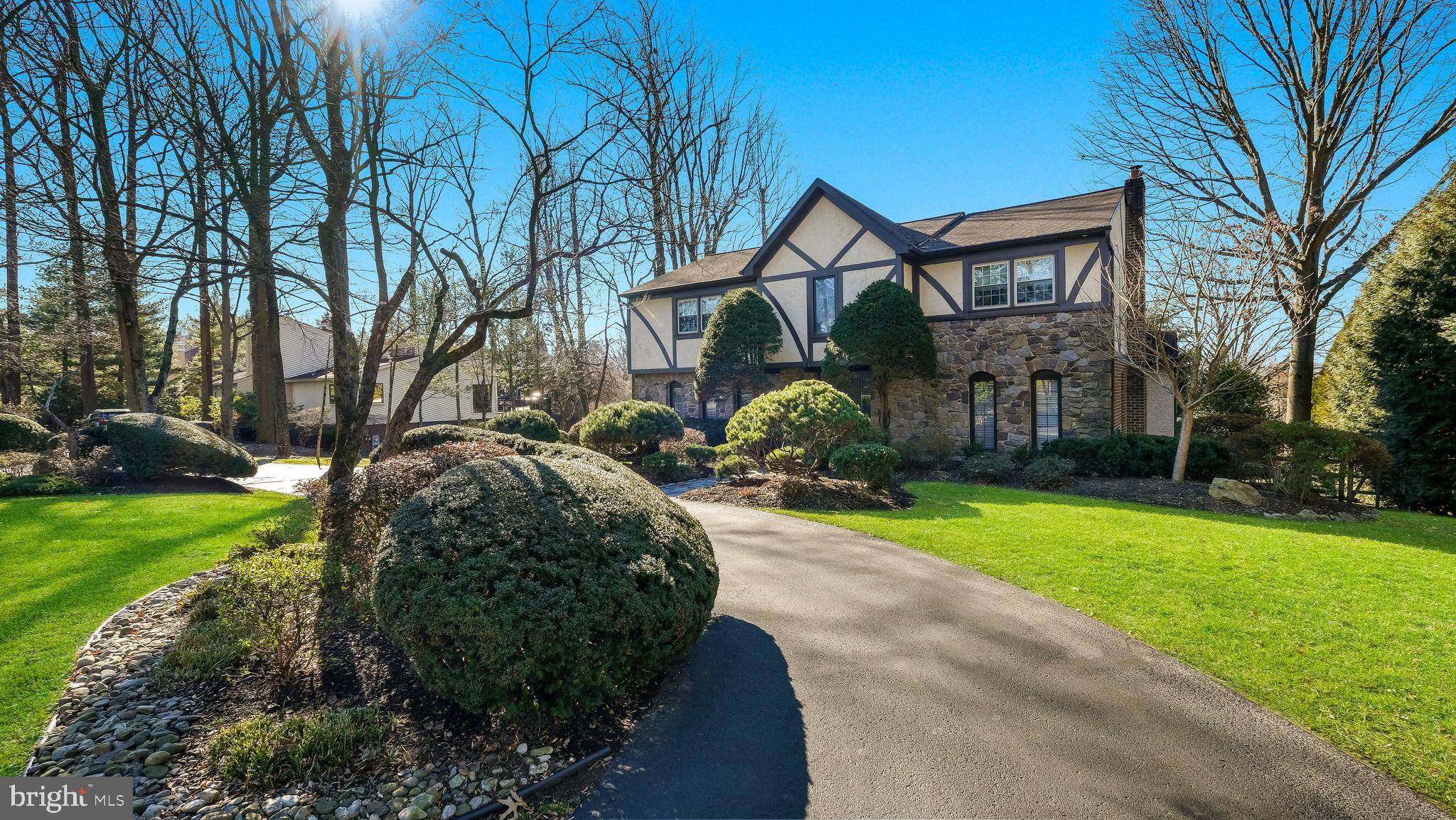 Huntingdon Valley, PA 19006,1402 DOGWOOD LN