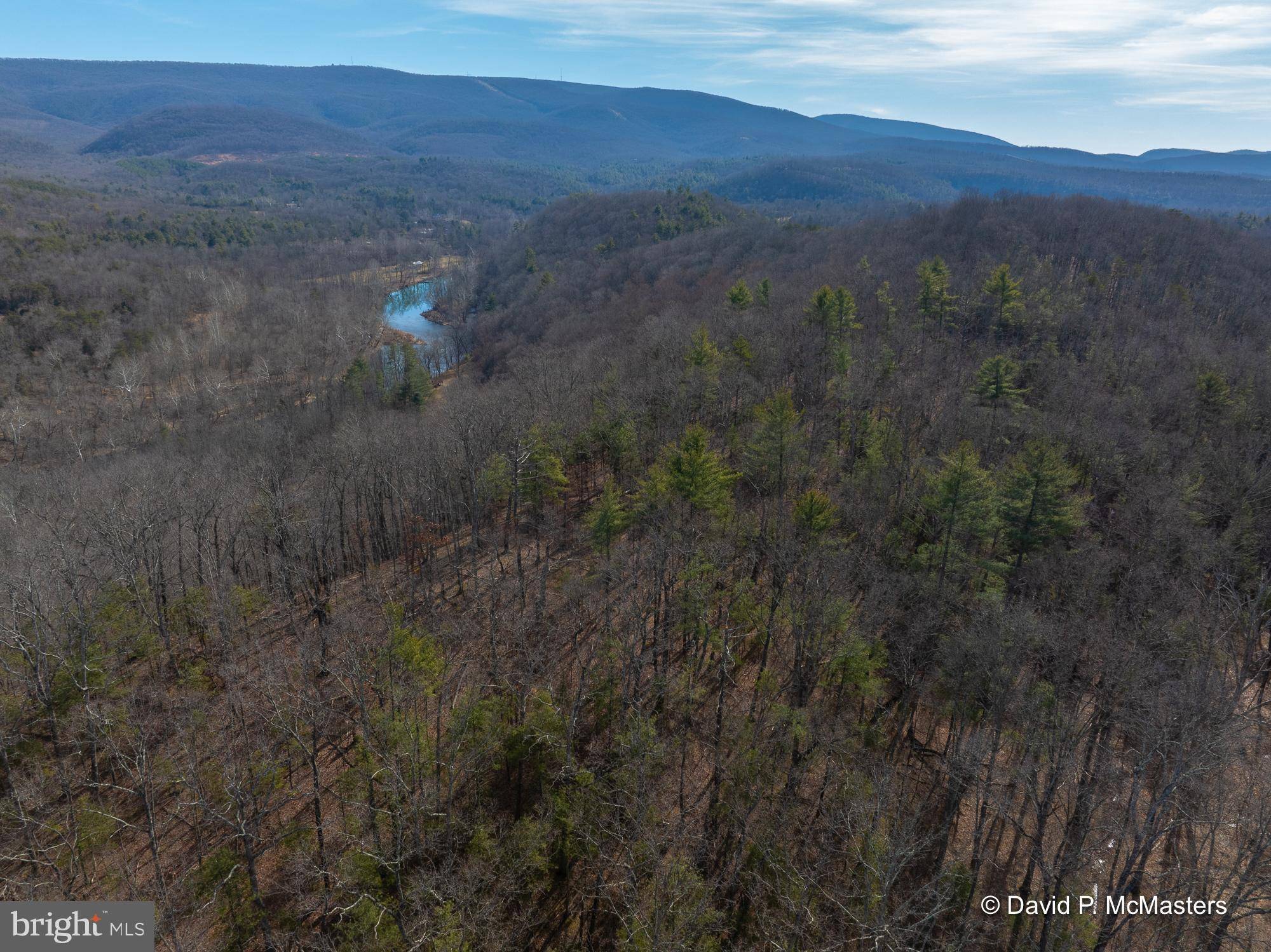 Great Cacapon, WV 25422,18092 CACAPON RD