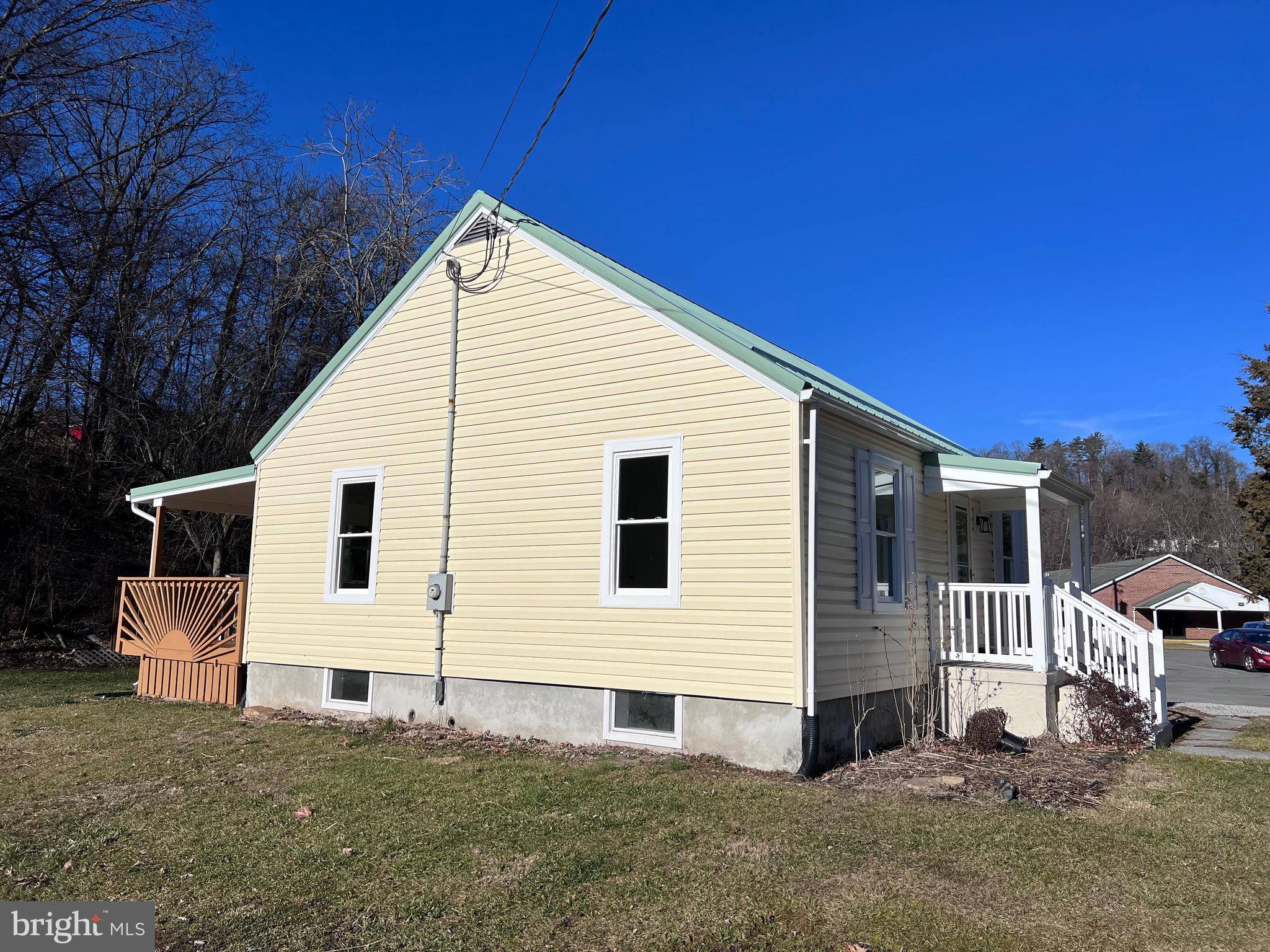 Berkeley Springs, WV 25411,38 BISER ST