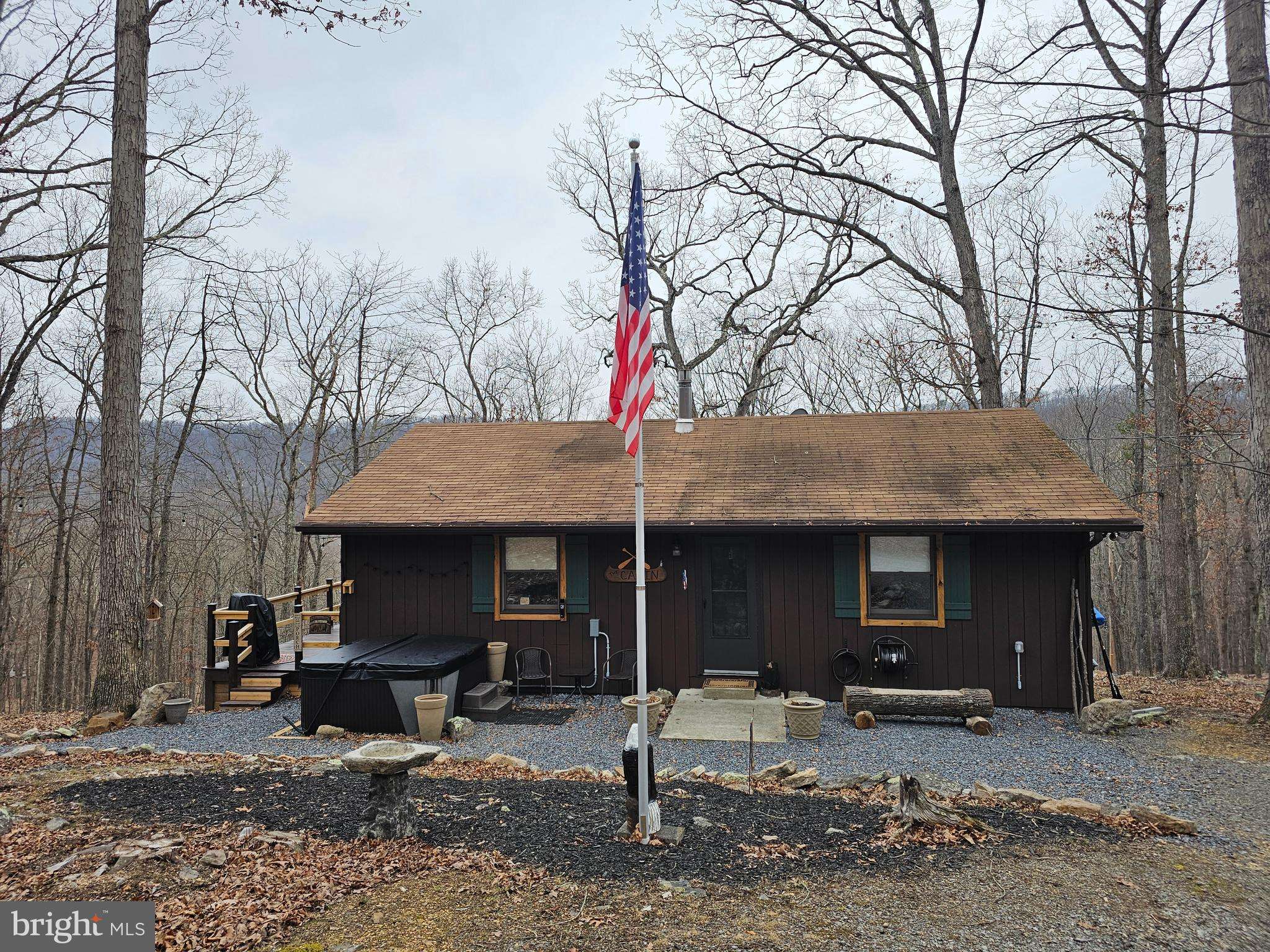 Great Cacapon, WV 25422,316 SENECA RIDGE RD