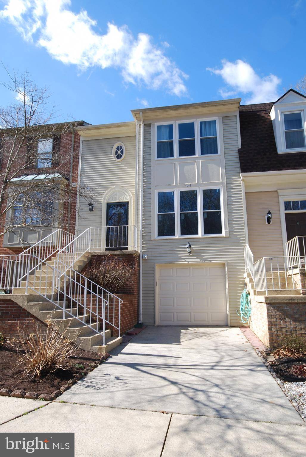 Springfield, VA 22152,7216 OLDE LANTERN WAY