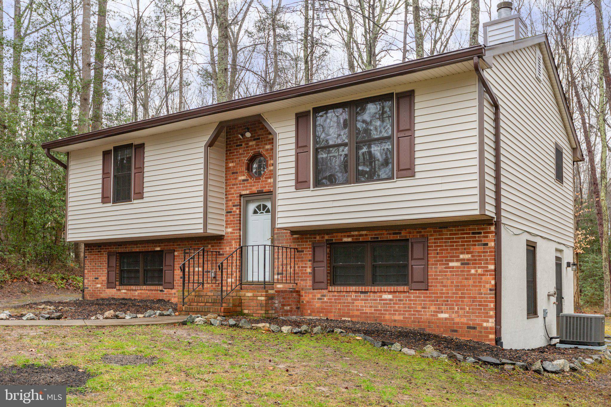 Ruther Glen, VA 22546,163 LAKE CAROLINE DR