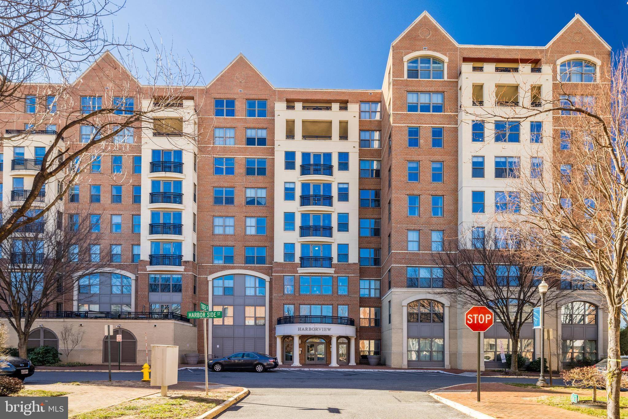 Woodbridge, VA 22191,485 HARBOR SIDE ST #607