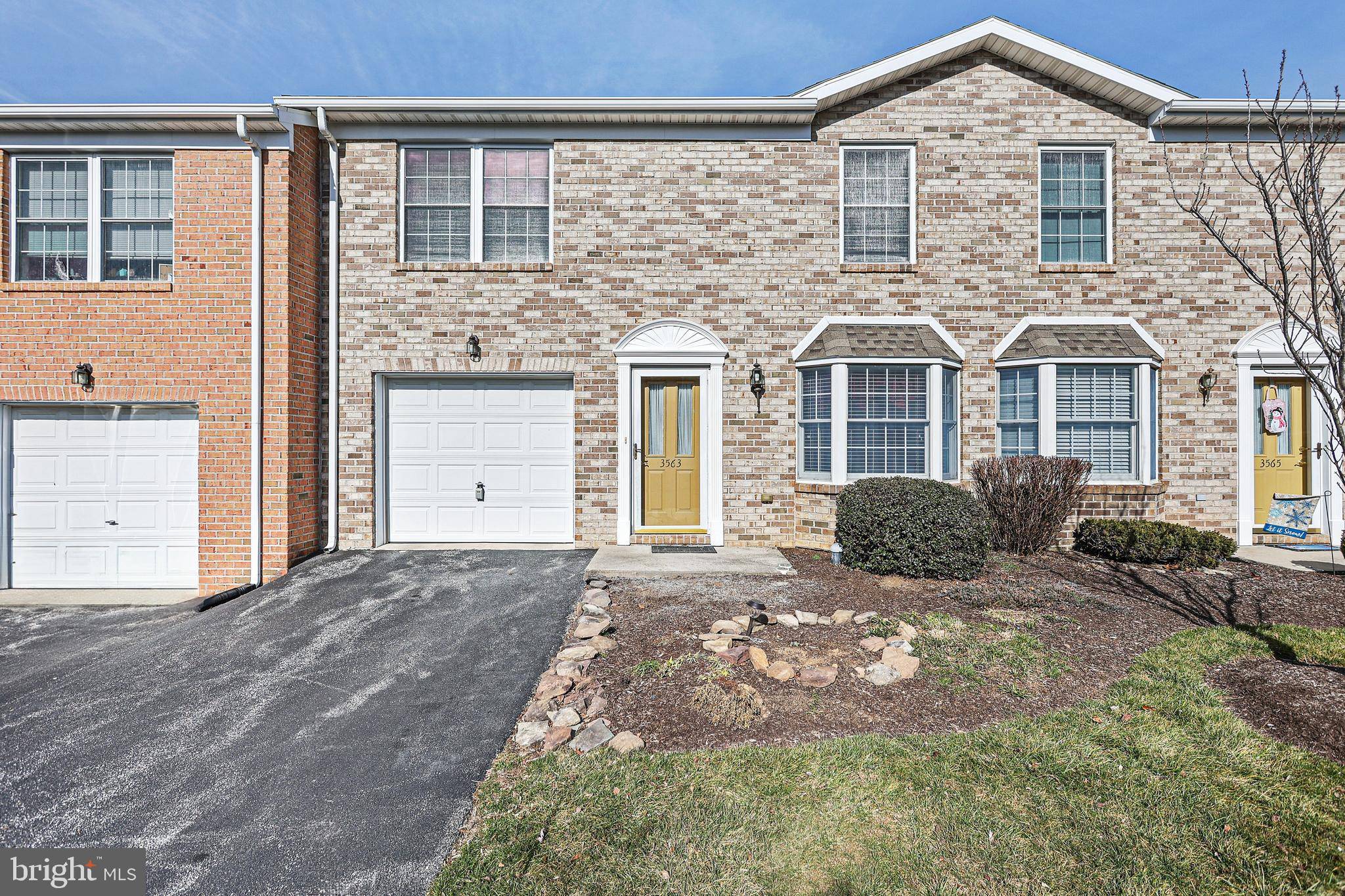 York, PA 17402,3563 MARK DR #3563