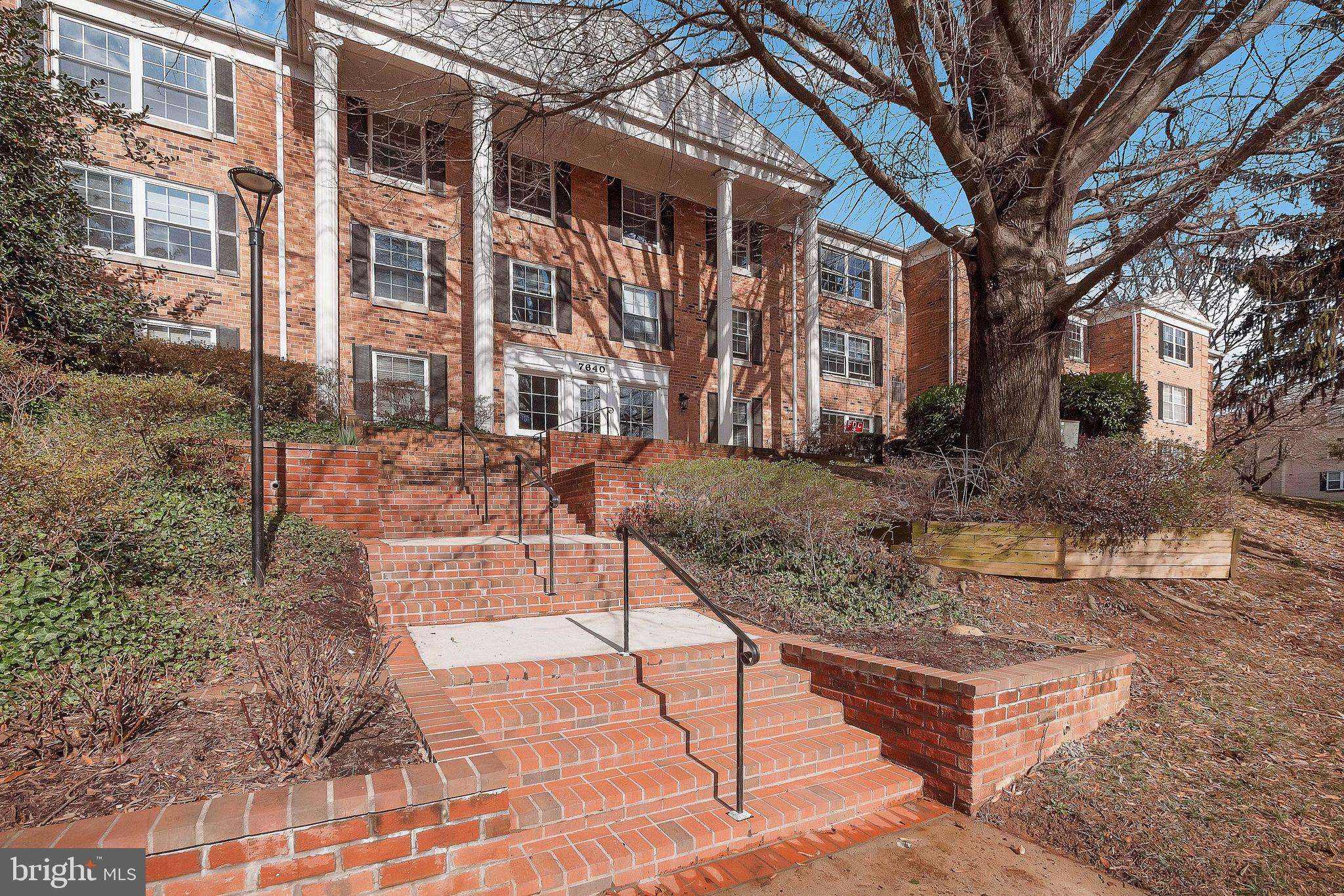 Mclean, VA 22102,7640 TREMAYNE PL #101