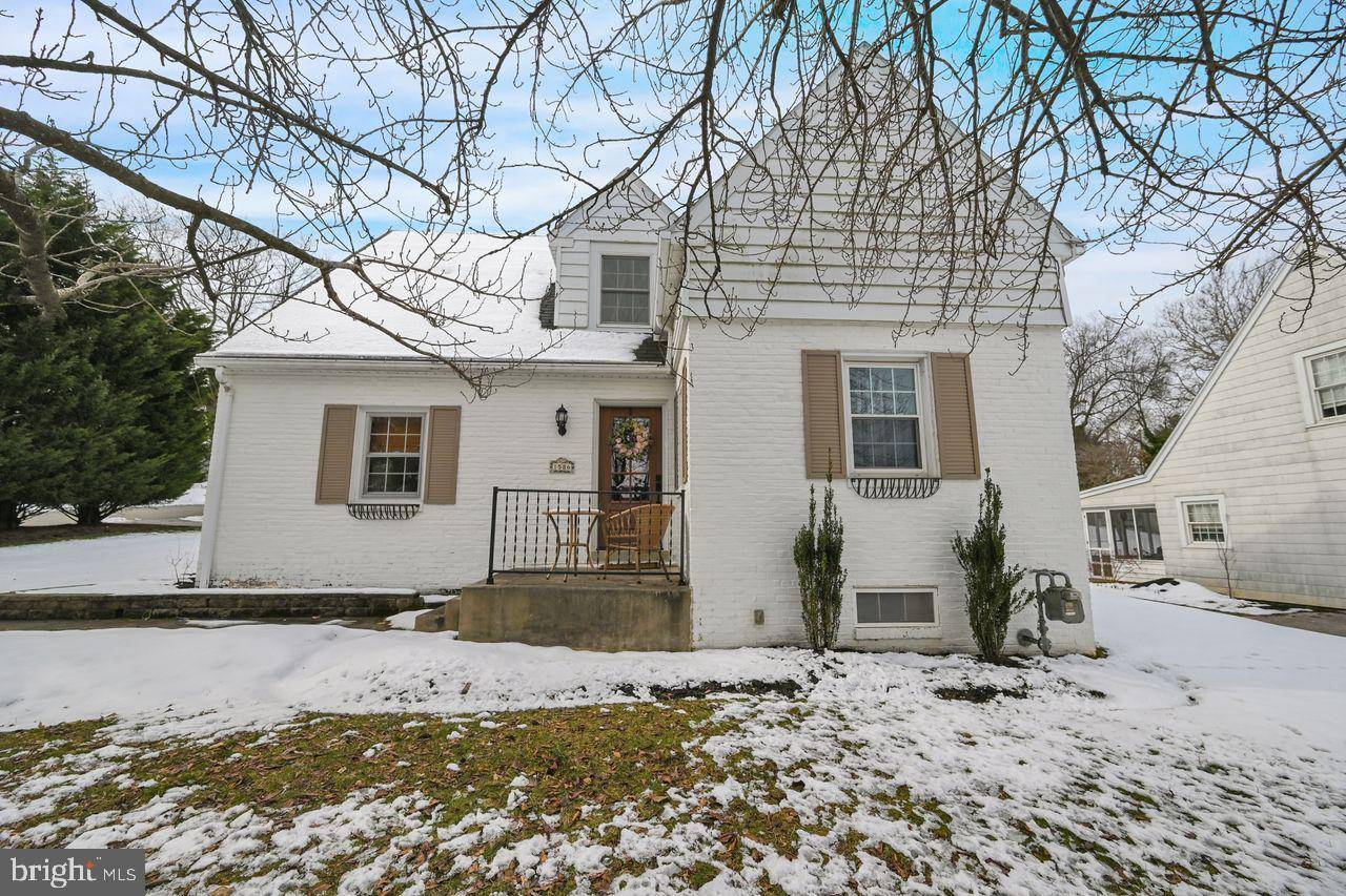 York, PA 17403,1586 CLOVER LN