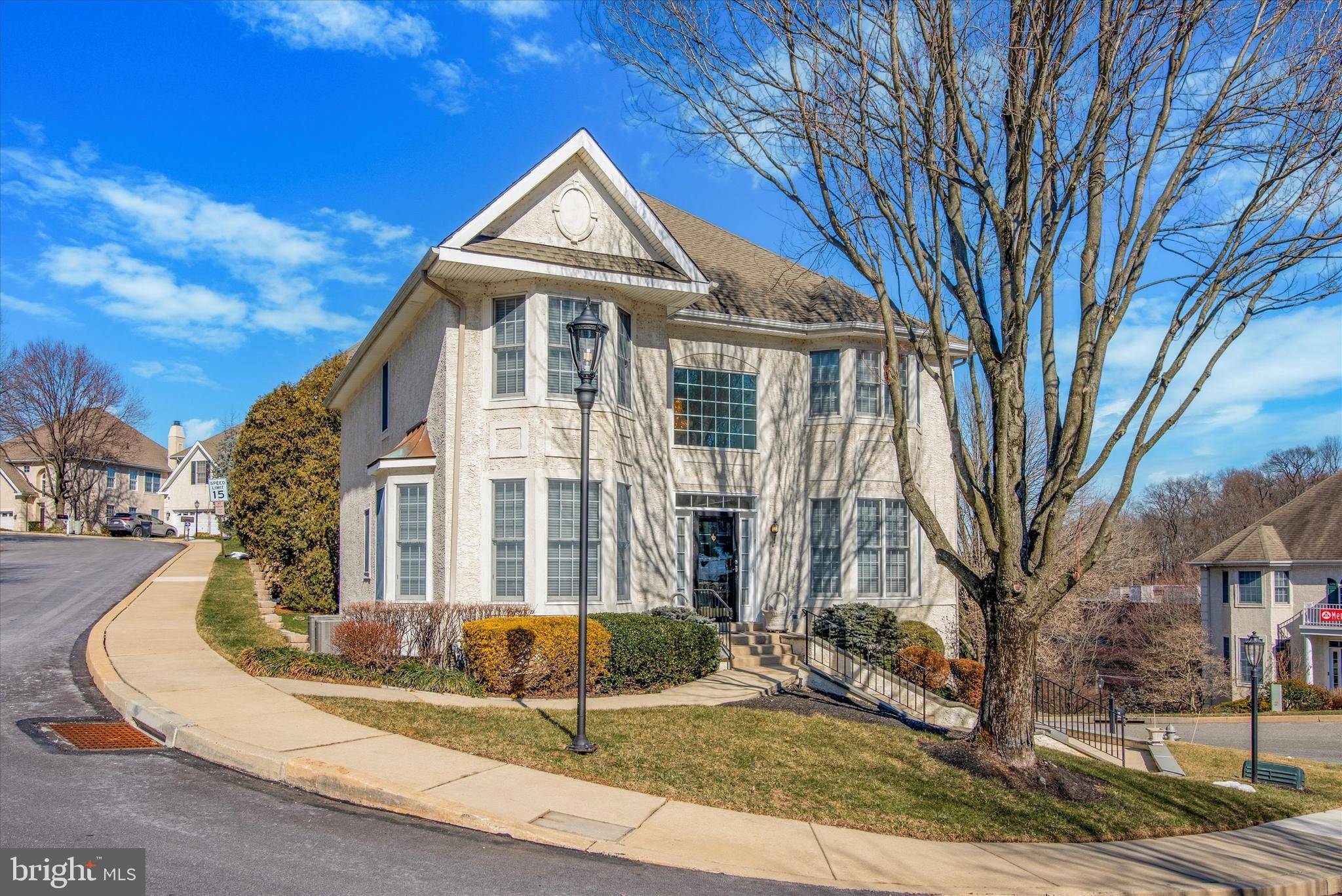 Conshohocken, PA 19428,102 MERION HILL LN