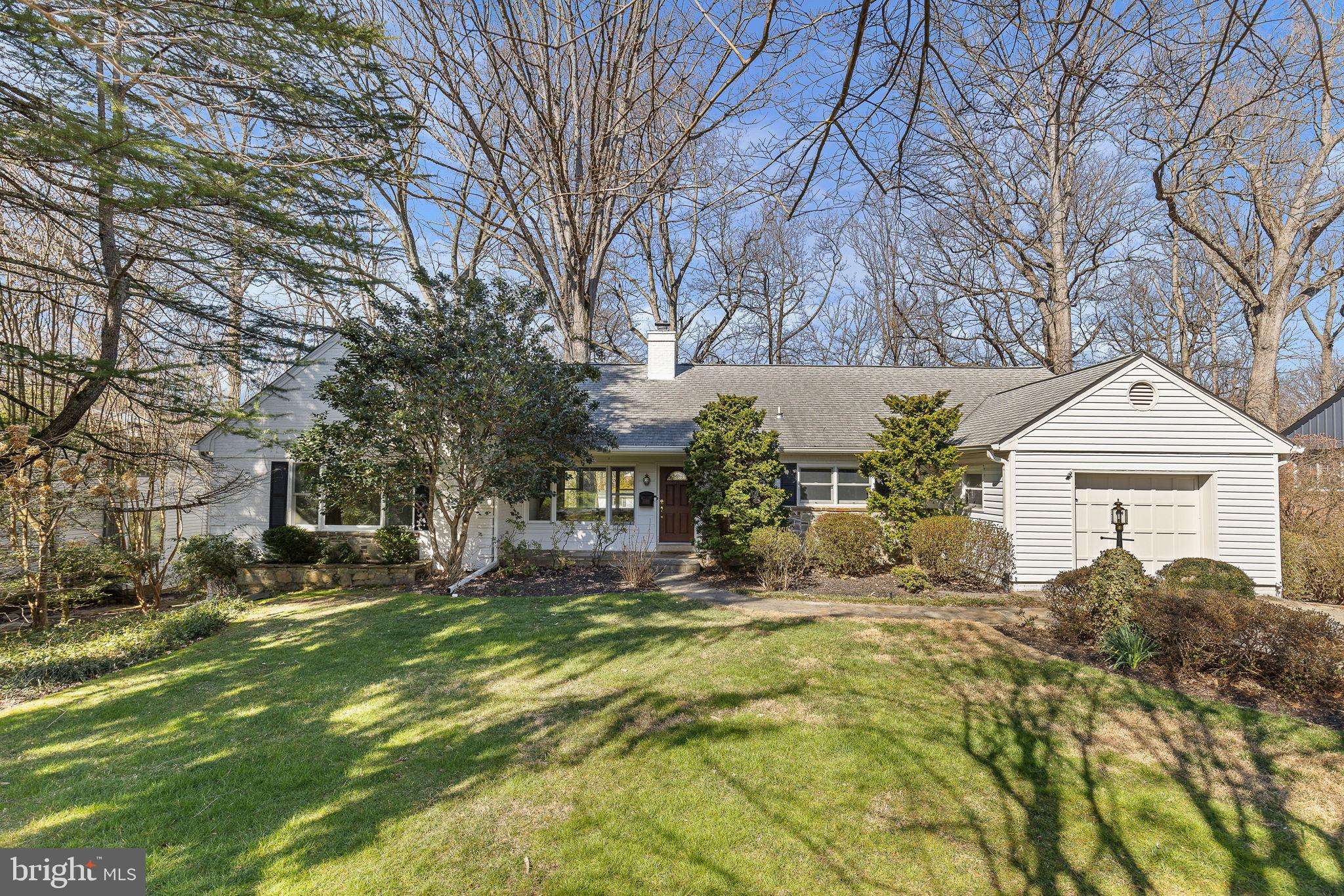 Falls Church, VA 22044,3166 JUNIPER LN