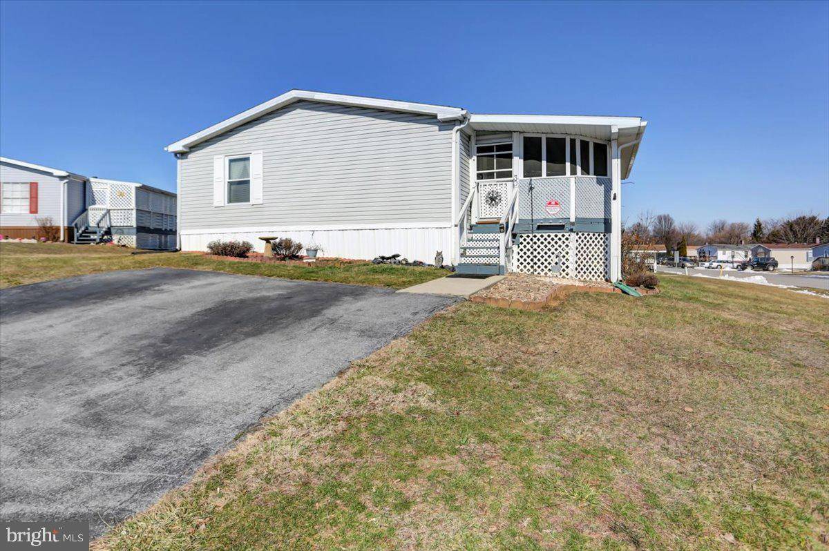 Shippensburg, PA 17257,30 SPRING DR