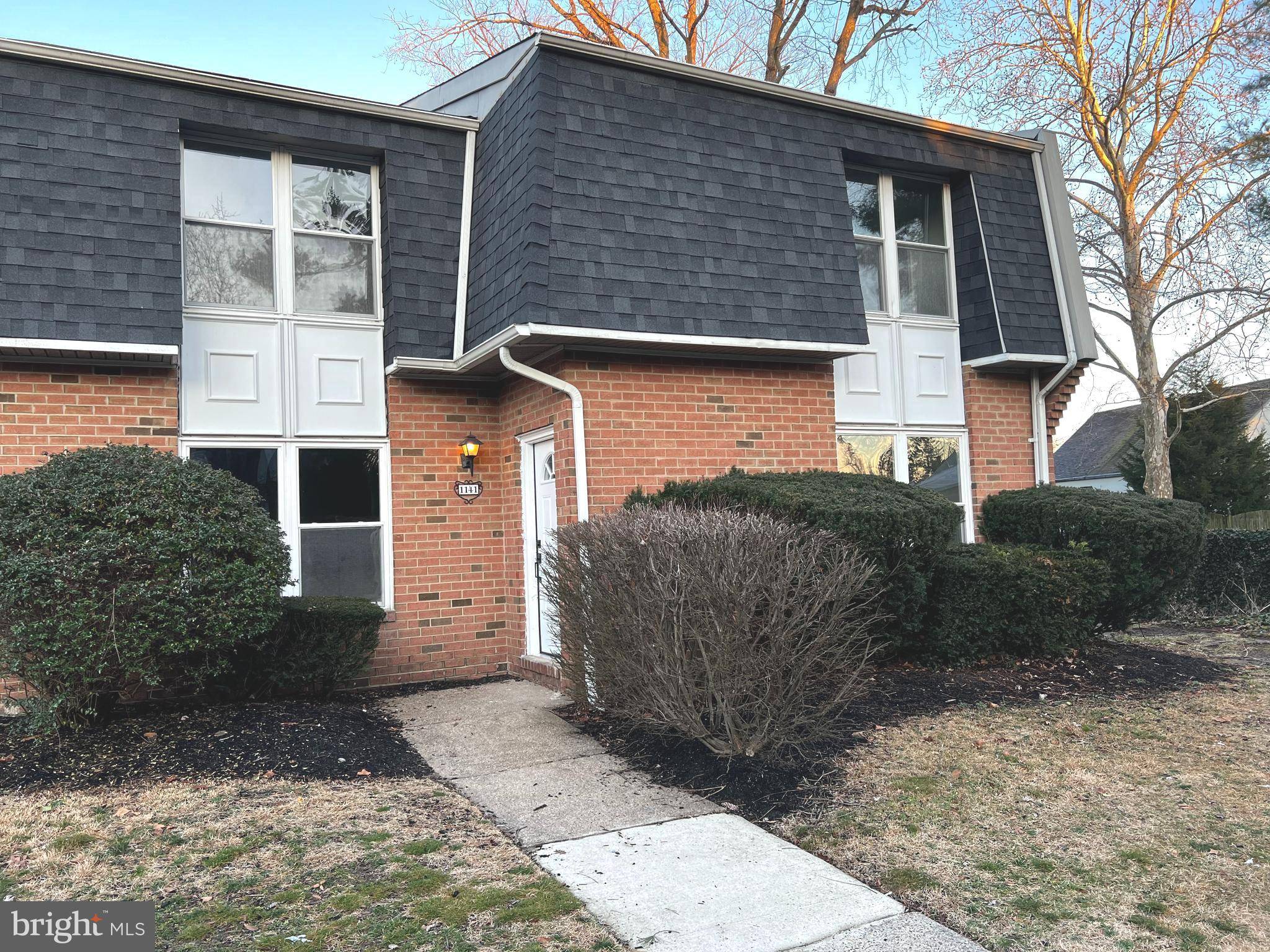 Palmyra, NJ 08065,1141 HARBOUR DR