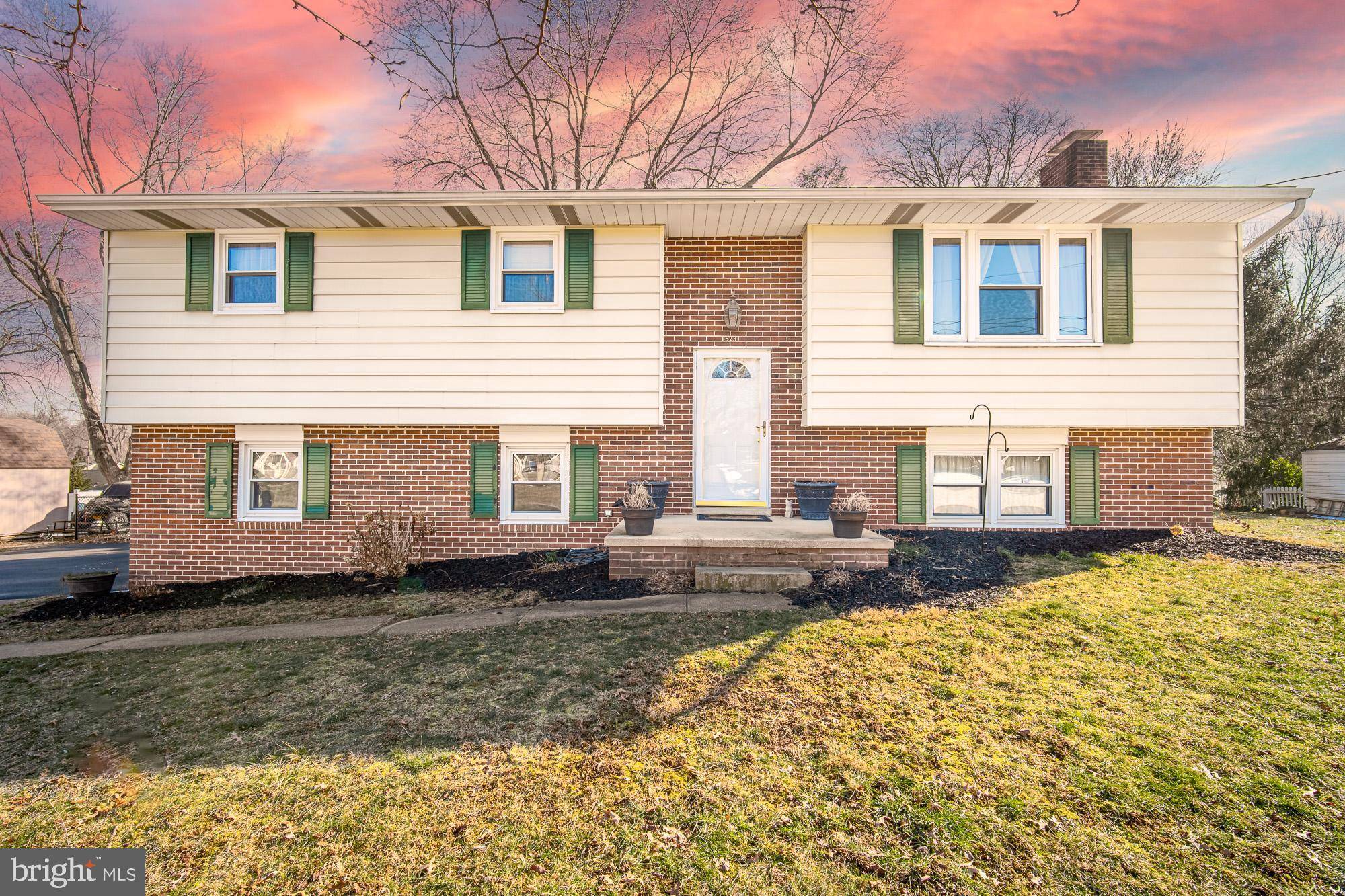 Wrightsville, PA 17368,523 RIDGEWAY DR