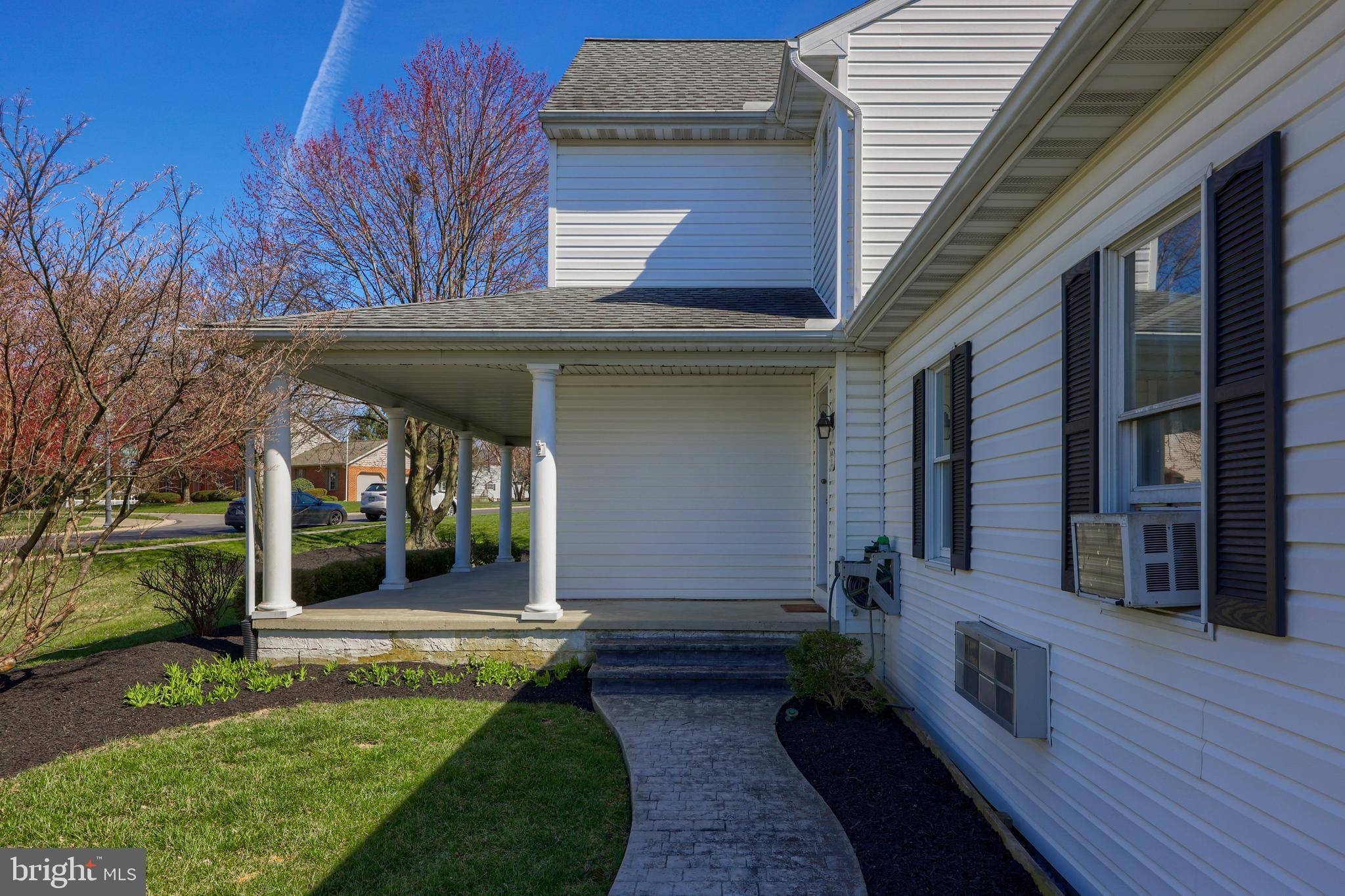 Leola, PA 17540,55 HEMLOCK LN