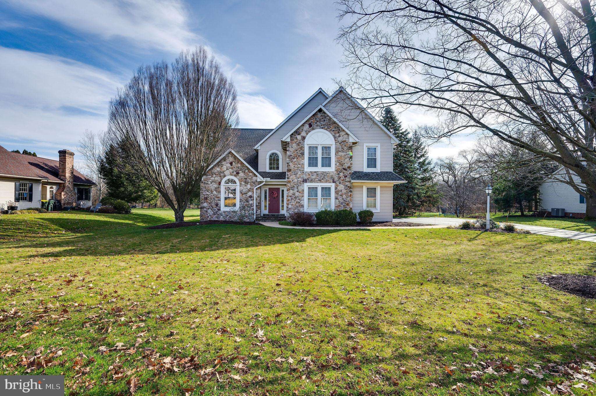 Lititz, PA 17543,227 FARMSTEAD LN