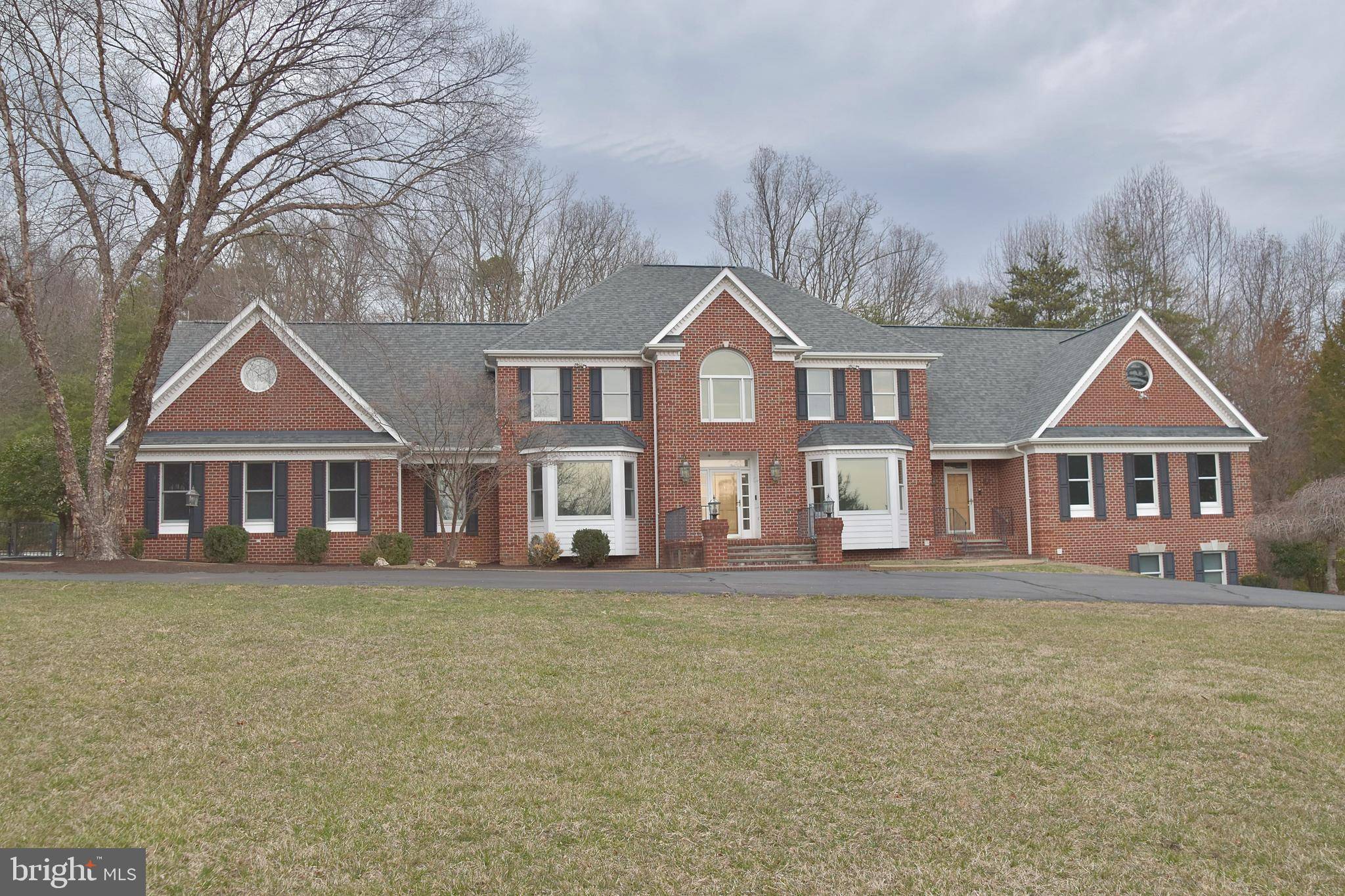 Haymarket, VA 20169,17000 THOUSAND OAKS DR