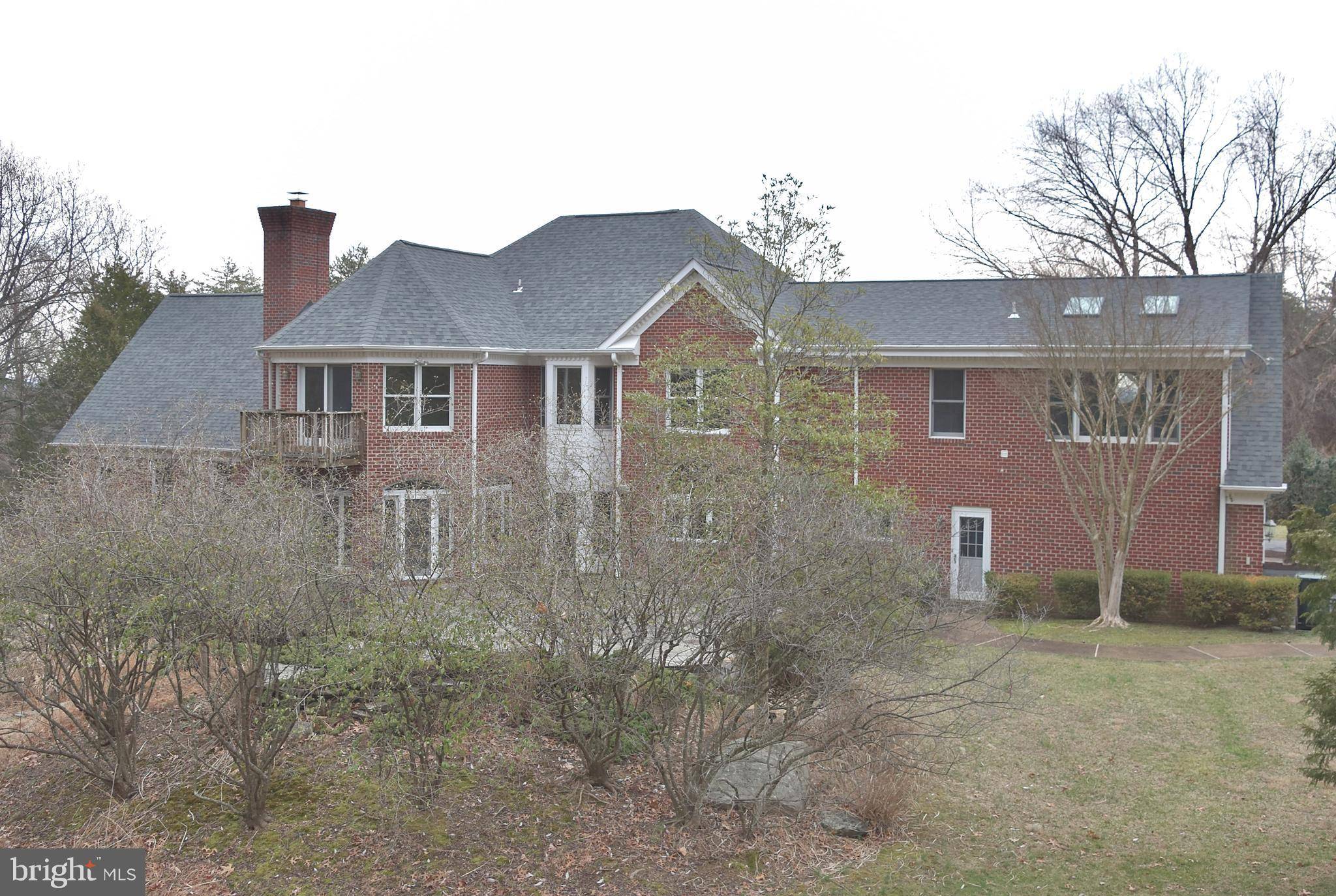 Haymarket, VA 20169,17000 THOUSAND OAKS DR