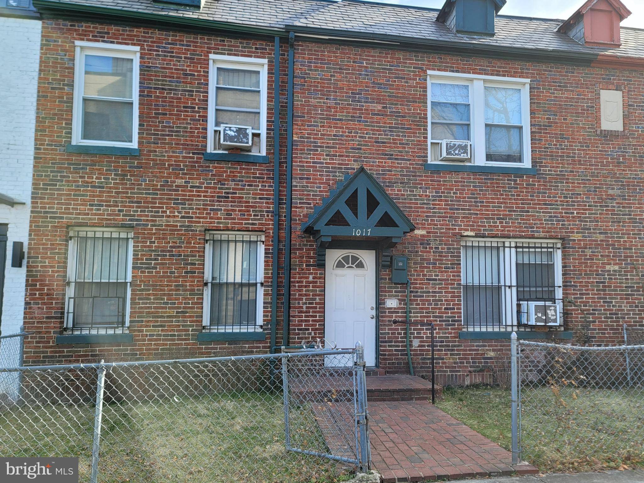 Washington, DC 20002,1017 17TH PL NE