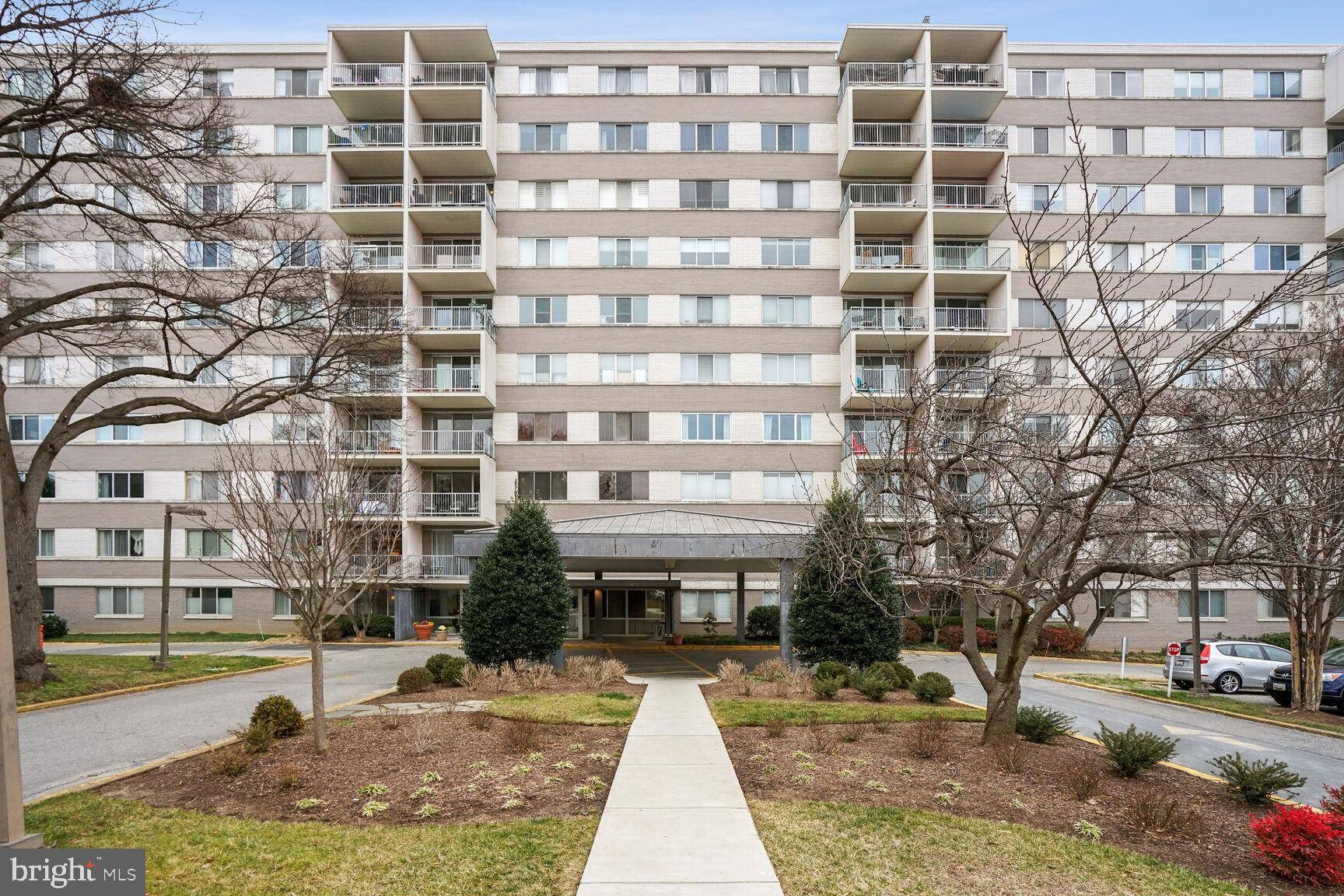 Bethesda, MD 20814,4977 BATTERY LN #1-816