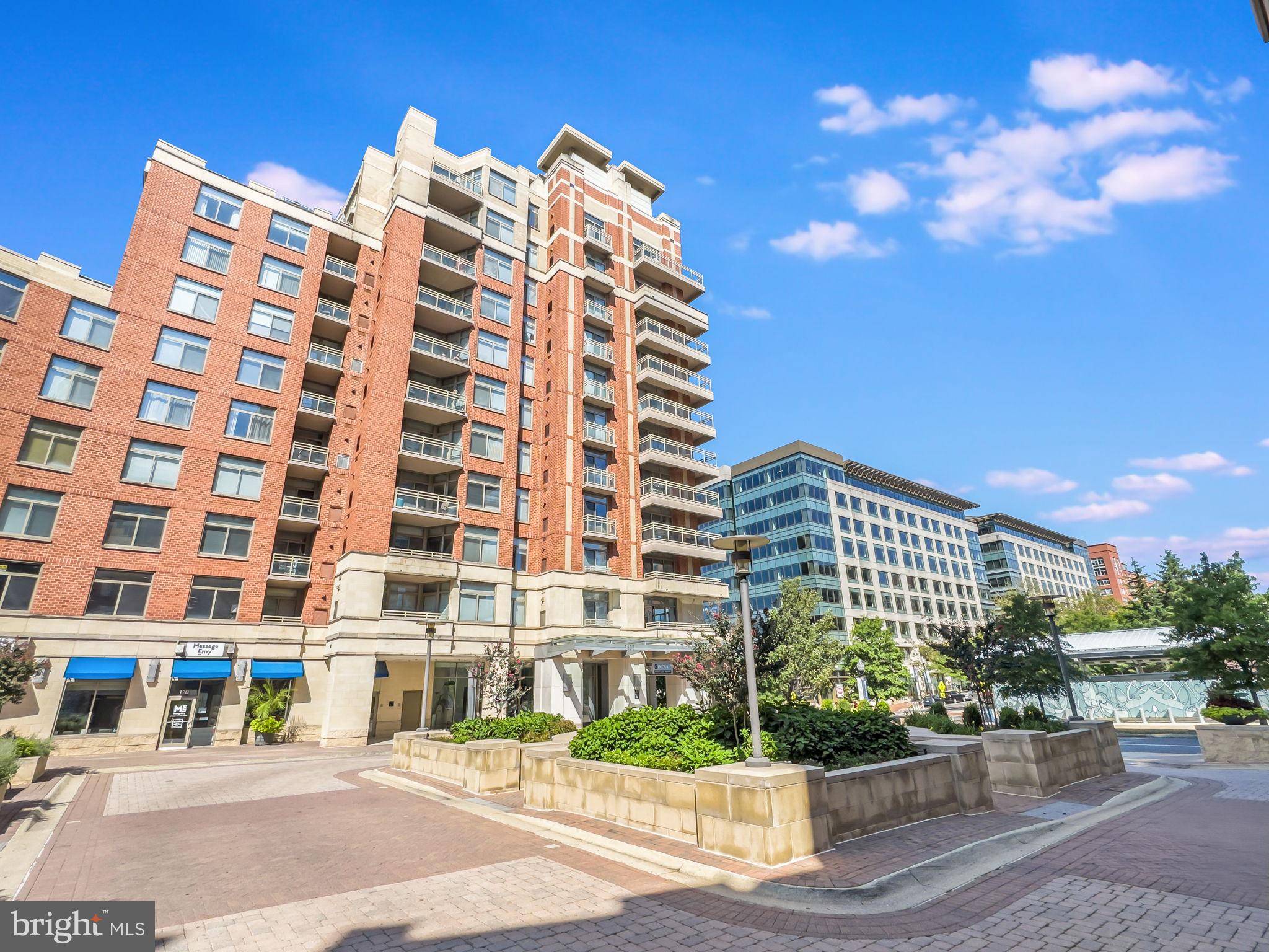 Arlington, VA 22202,3600 S GLEBE RD #329W