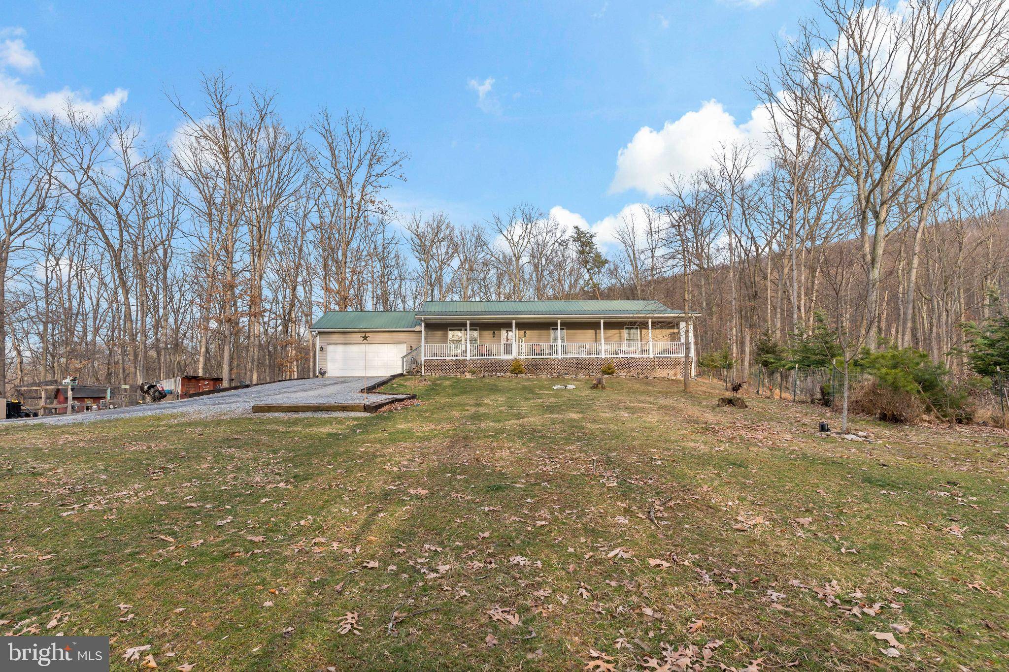 Gerrardstown, WV 25420,842 BUCK HILL RD