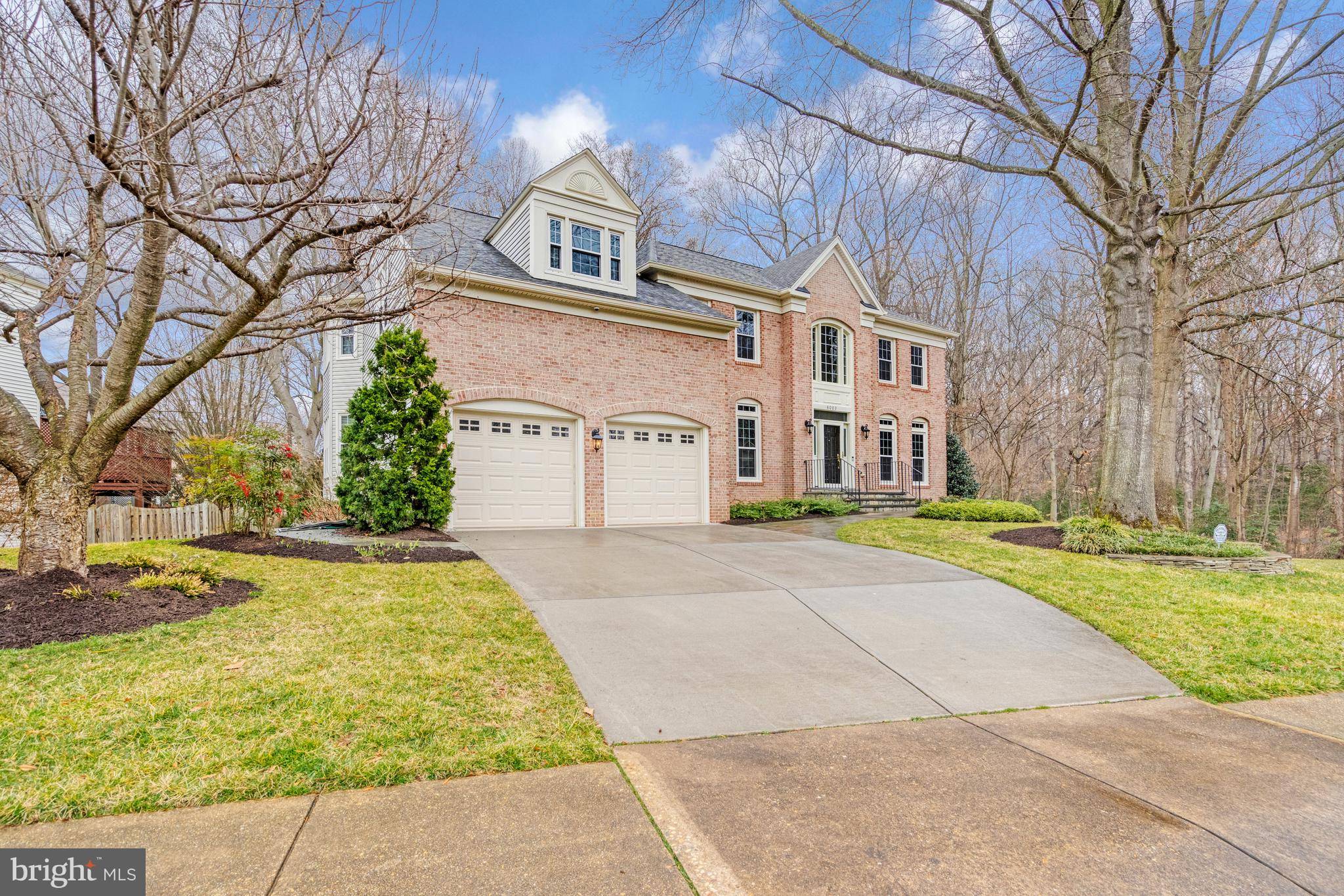 Fairfax Station, VA 22039,8003 HOLLINGTON PL