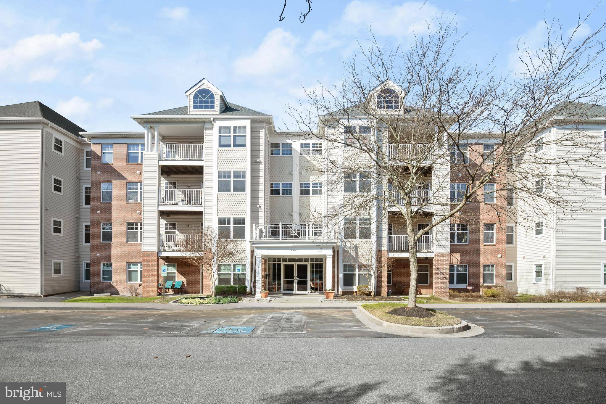 Owings Mills, MD 21117,4550 CHAUCER WAY #201