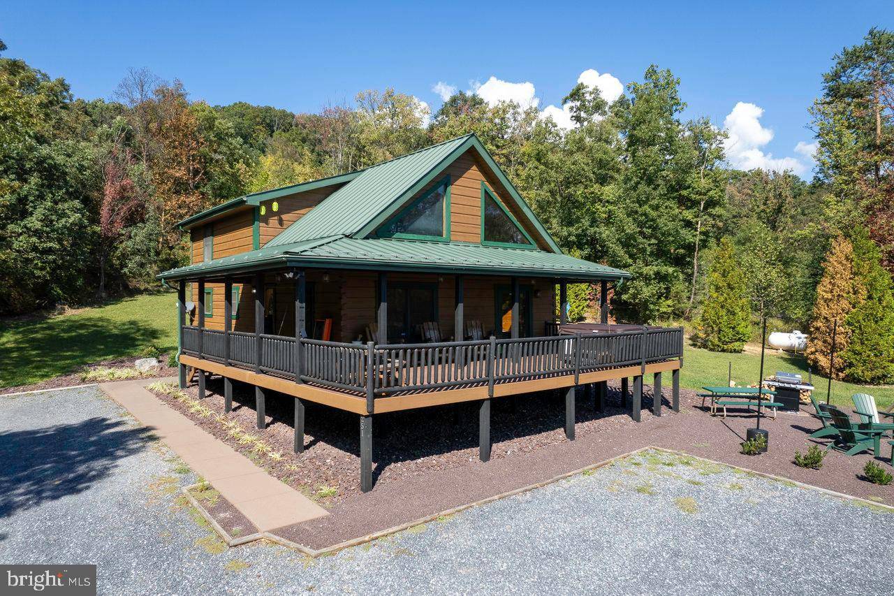 Stanley, VA 22851,251 LOG HOME PL