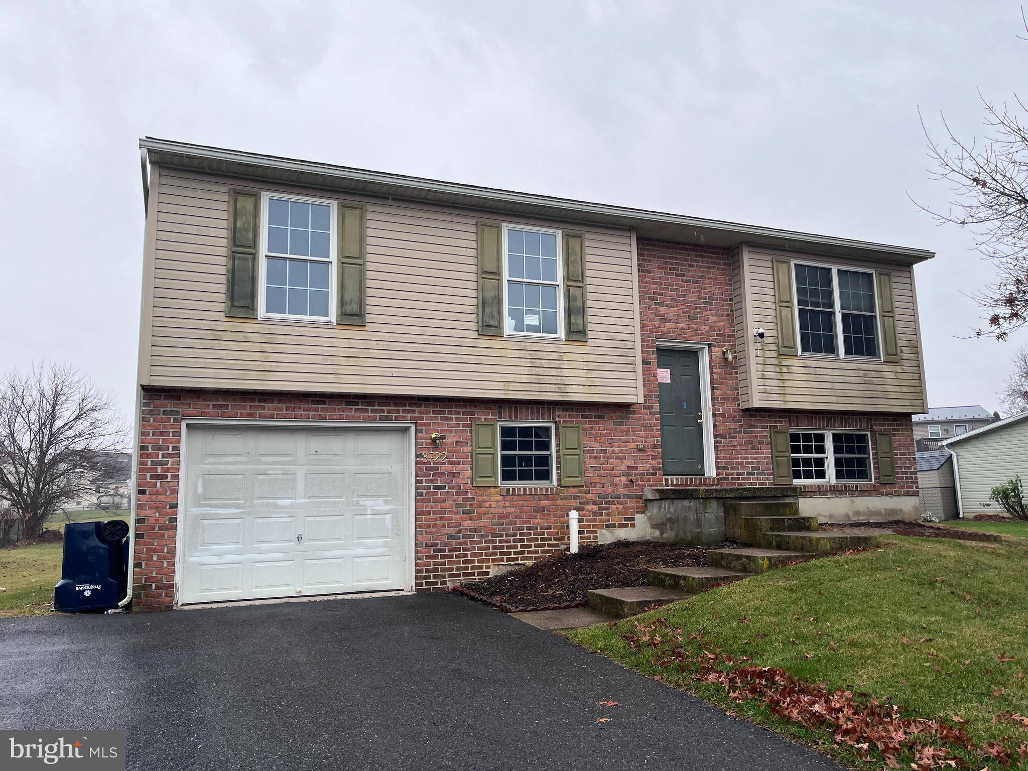 Fayetteville, PA 17222,3722 MOUNTAIN SHADOW DRIVE