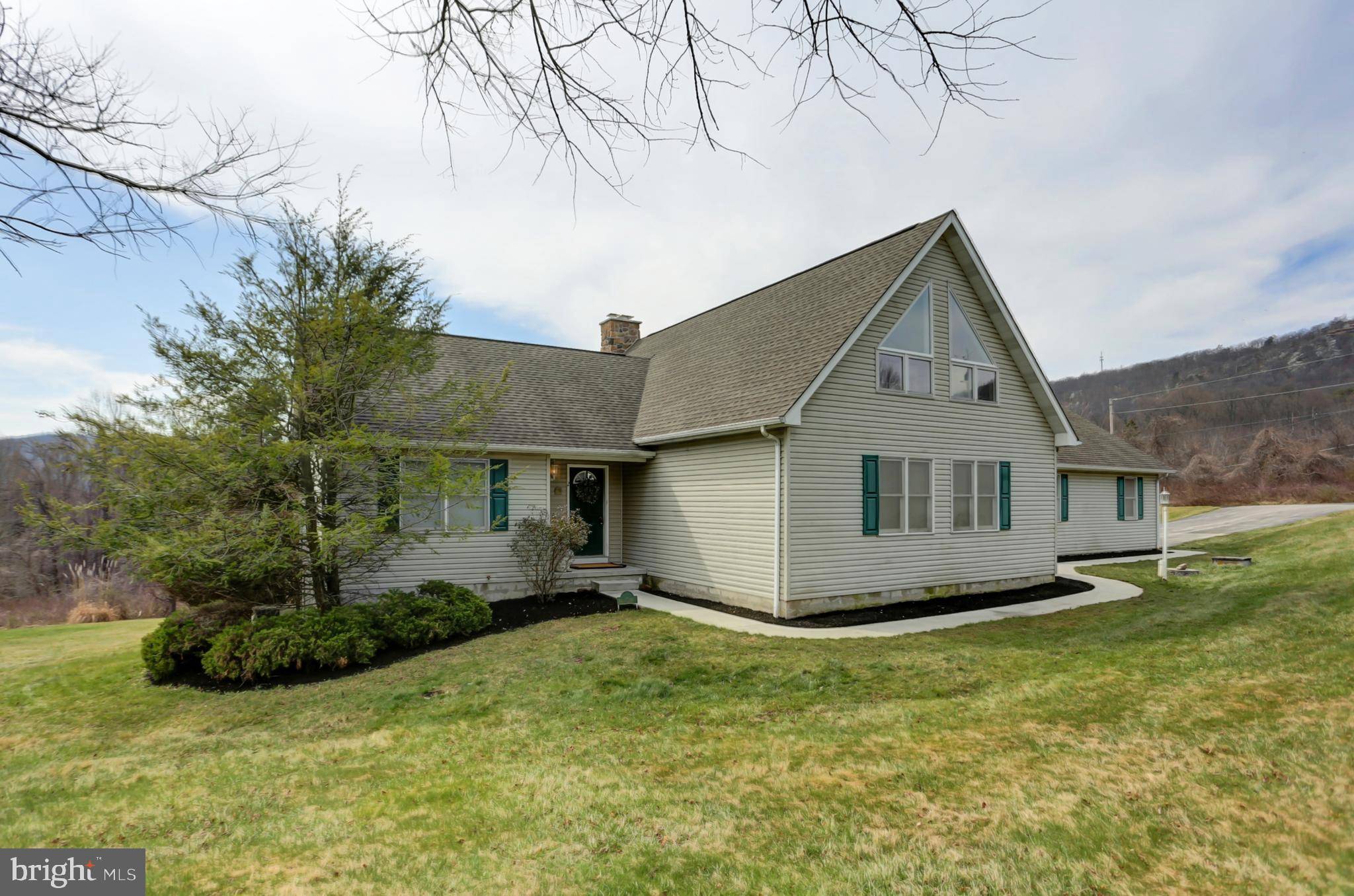 Fairfield, PA 17320,2 REBECCA TRL