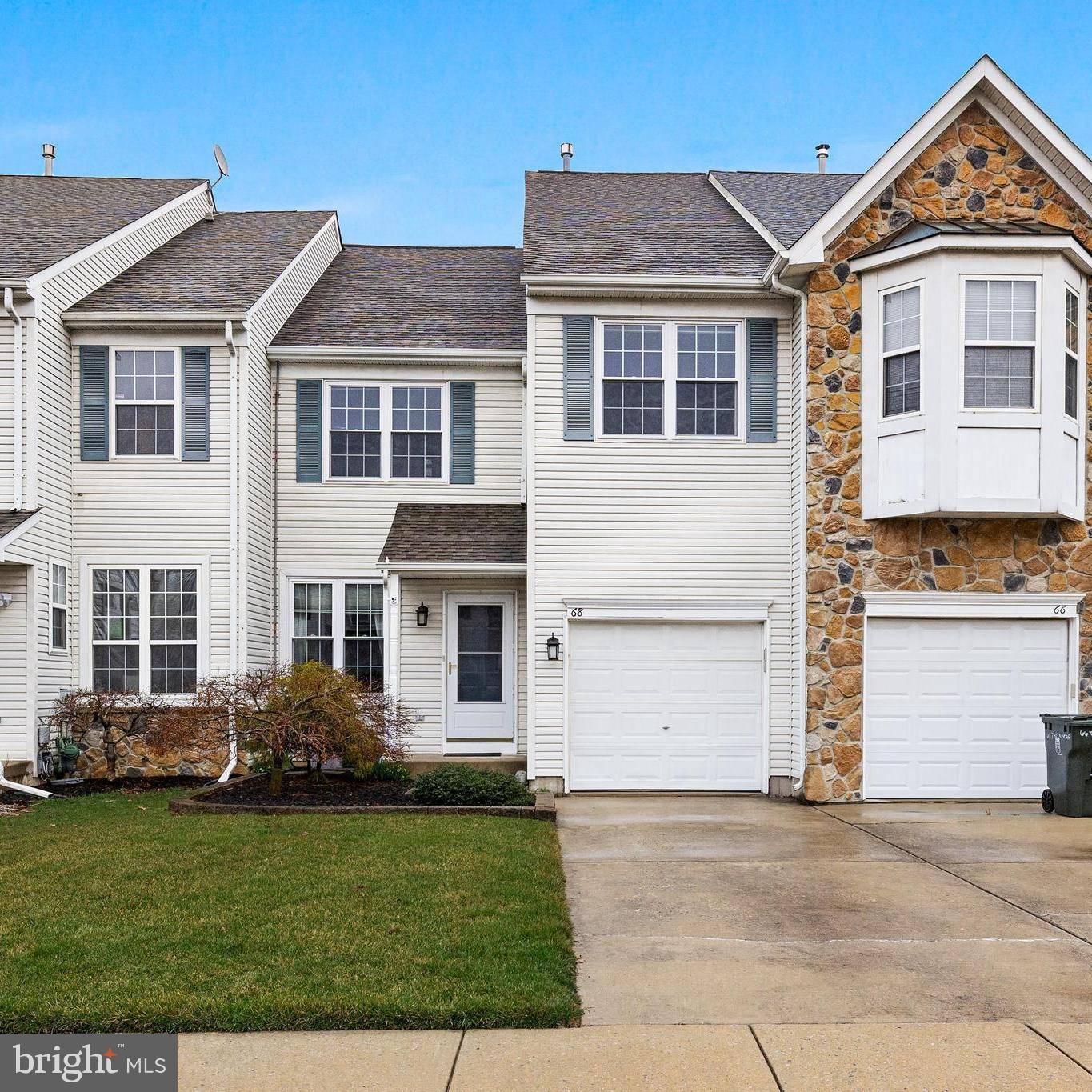 Burlington Township, NJ 08016,68 THREADLEAF TER