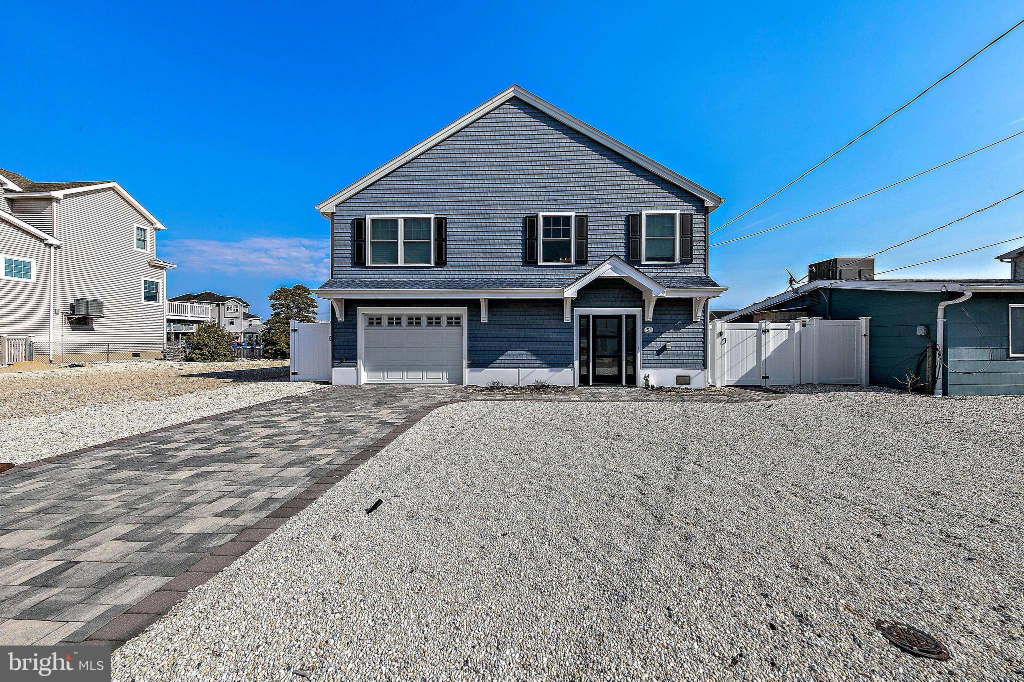 Manahawkin, NJ 08050,51 HAROLD LN