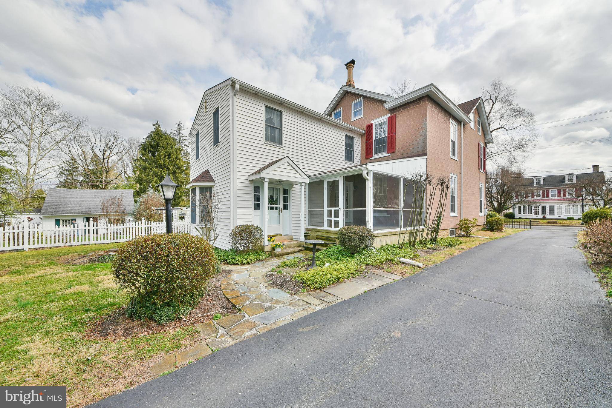 Langhorne, PA 19047,307 W MAPLE AVE