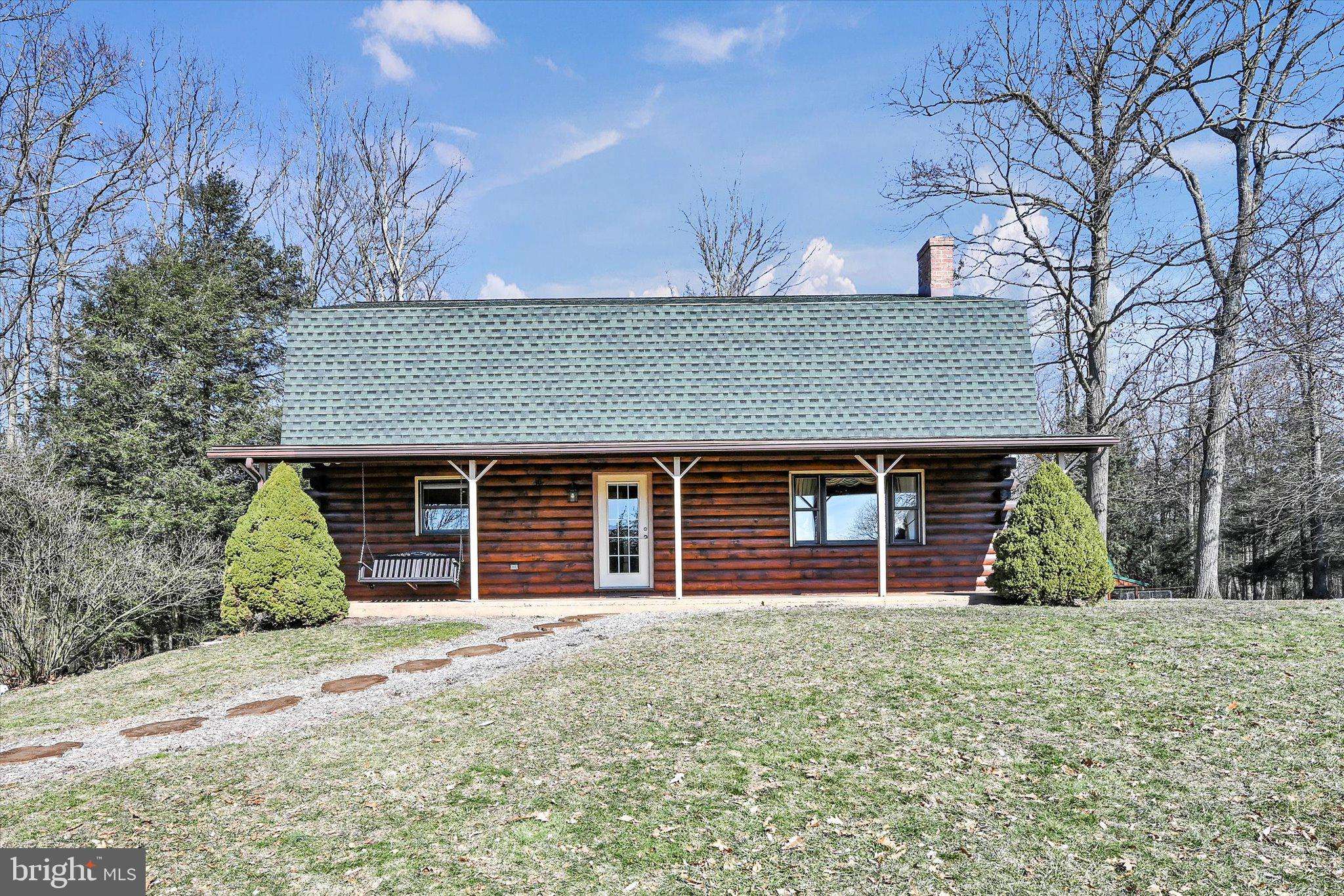 Pine Grove, PA 17963,70 2 1/2 MILE RD