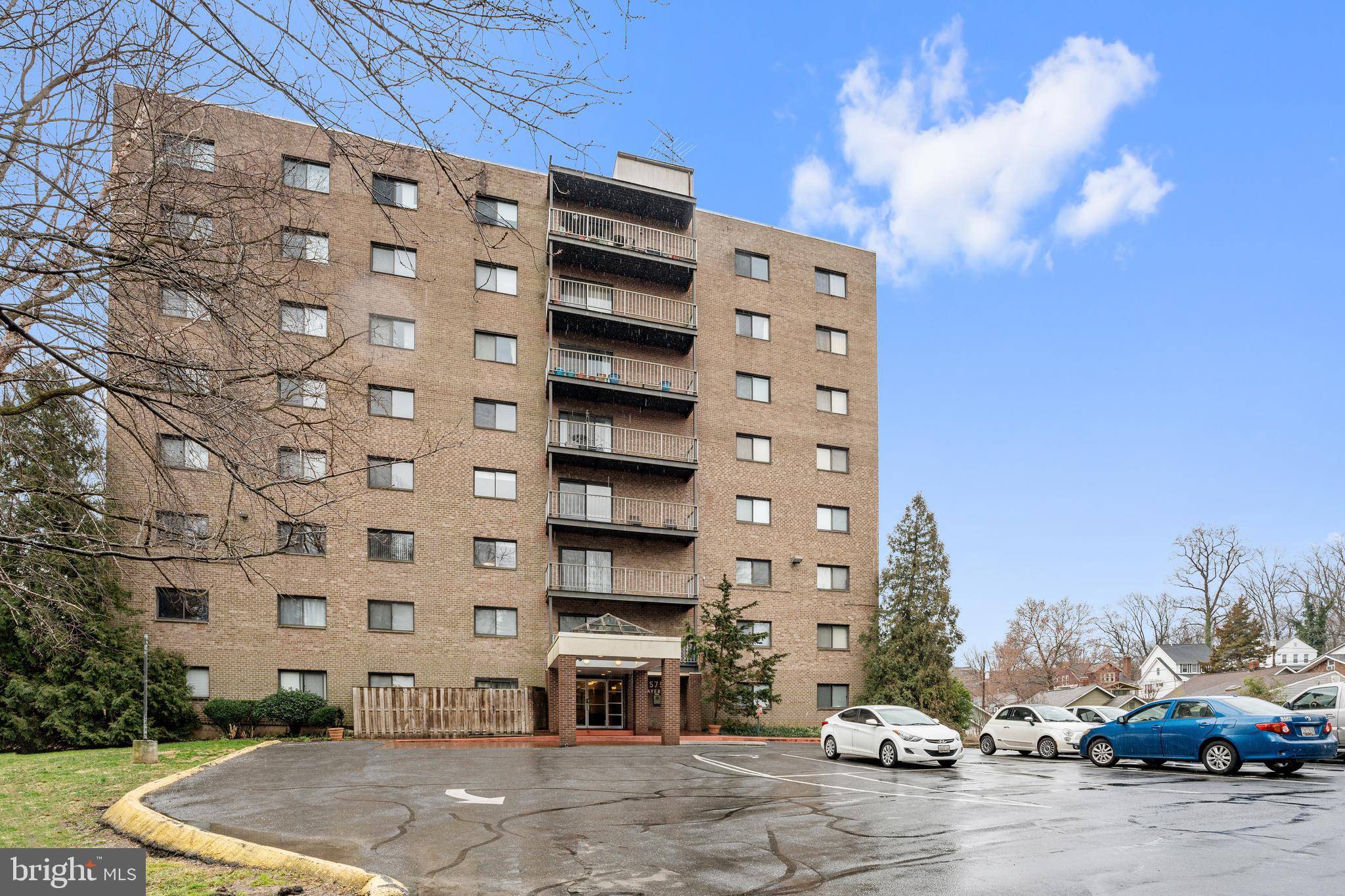 Silver Spring, MD 20910,575 THAYER AVE #602