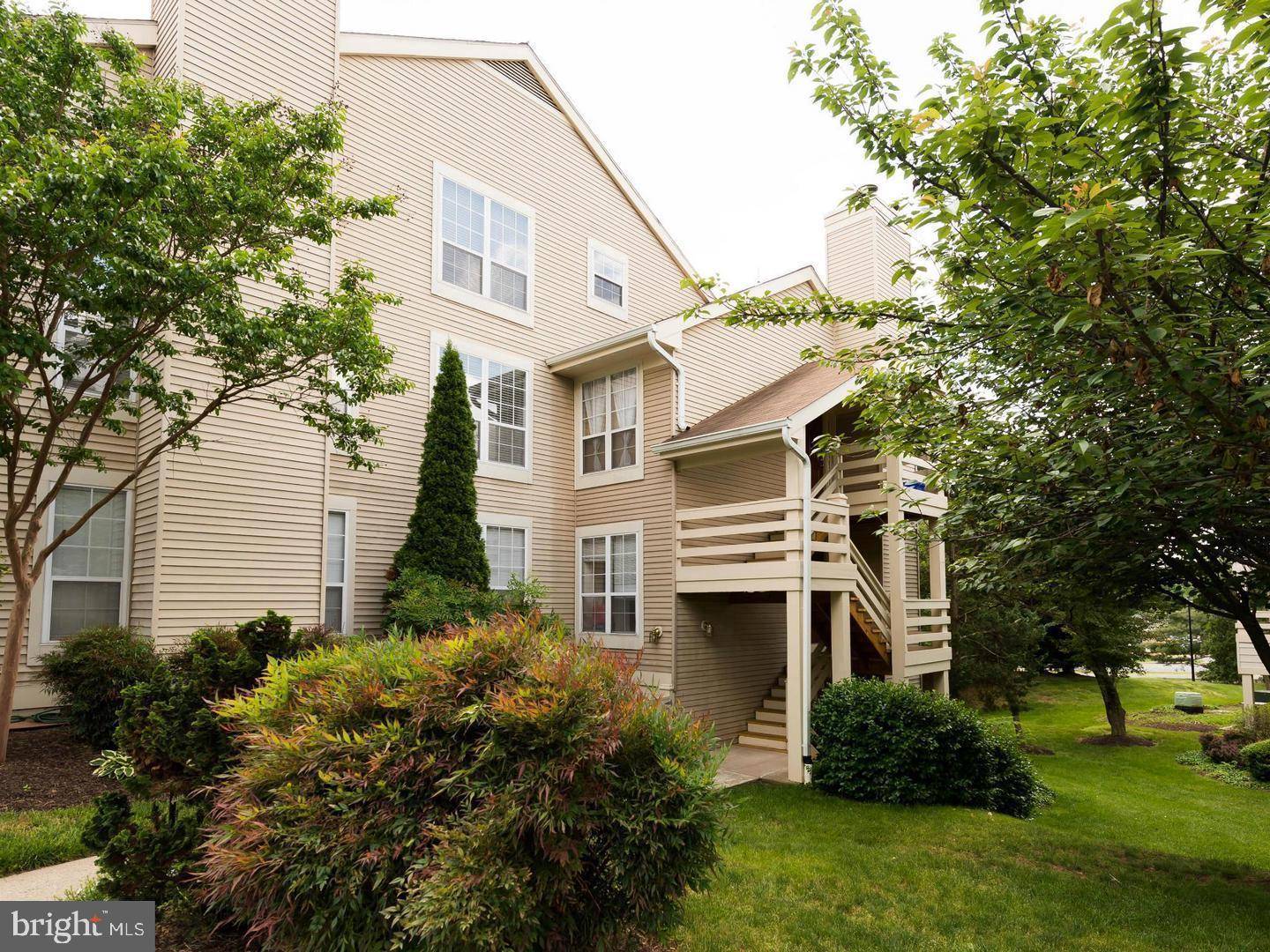 Alexandria, VA 22312,6601 JUPITER HILLS CIR #E