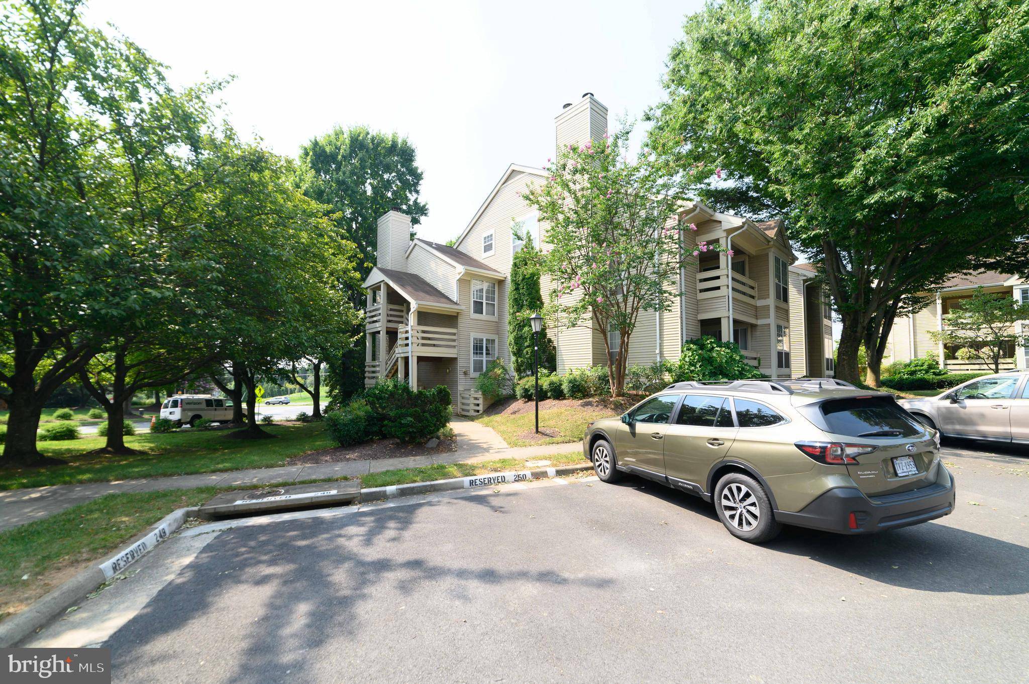 Alexandria, VA 22312,6601 JUPITER HILLS CIR #E