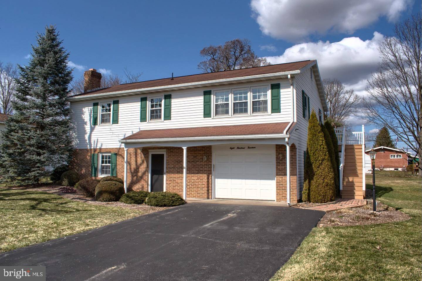 Lewisburg, PA 17837,814 TERRACE DRIVE