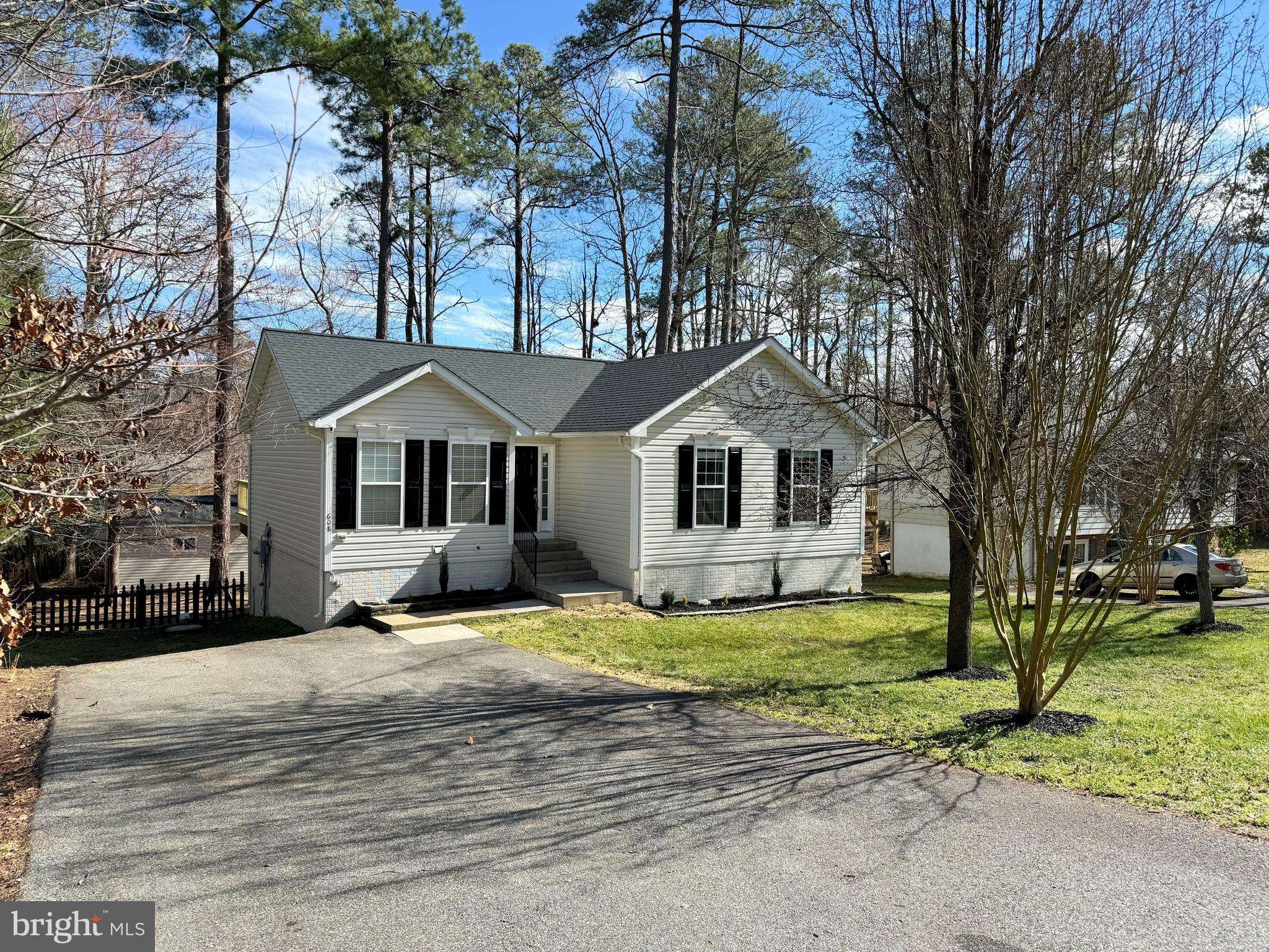 Ruther Glen, VA 22546,608 NORMAN DR