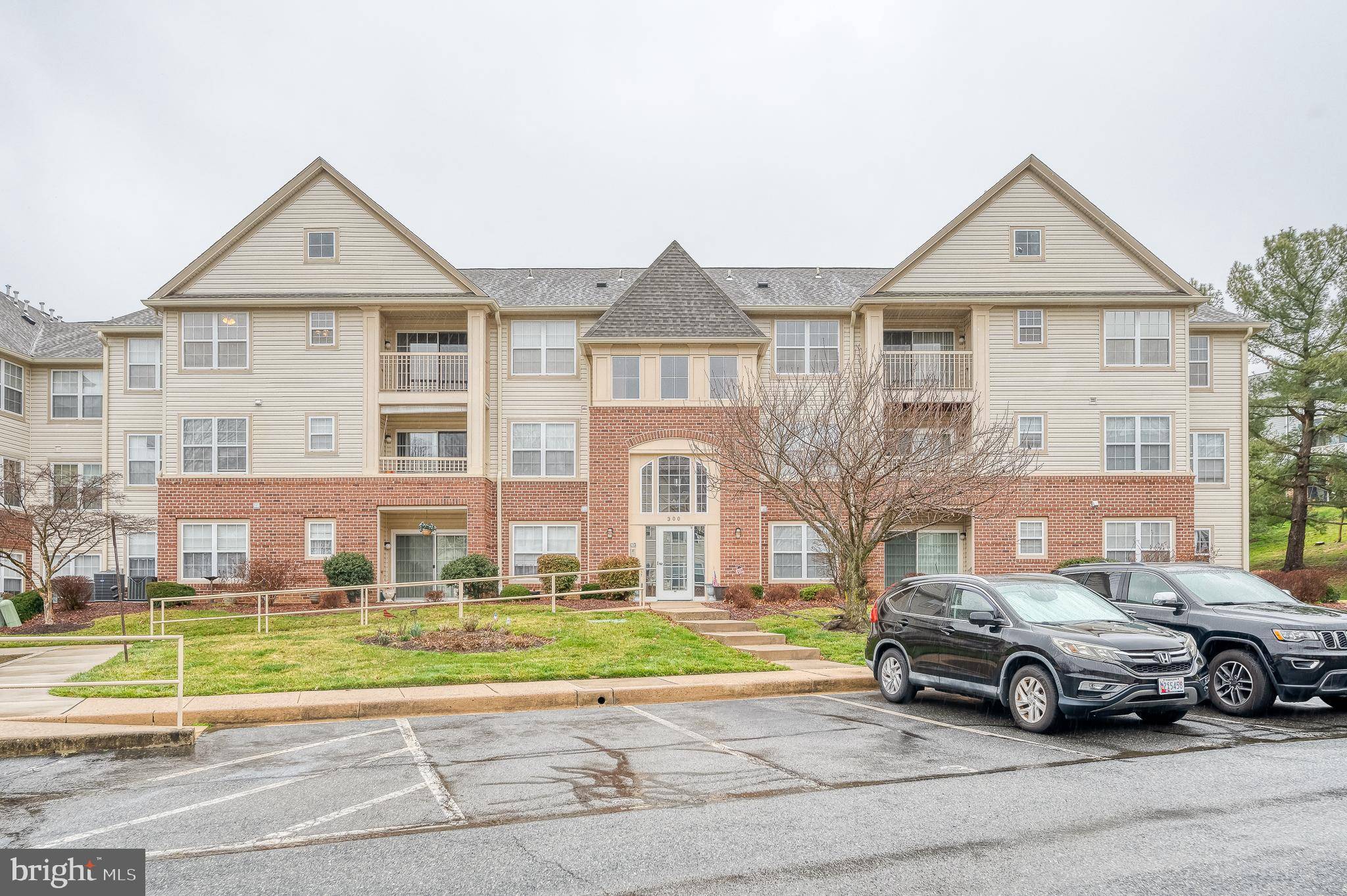 Abingdon, MD 21009,300-G TALL PINES CT #7