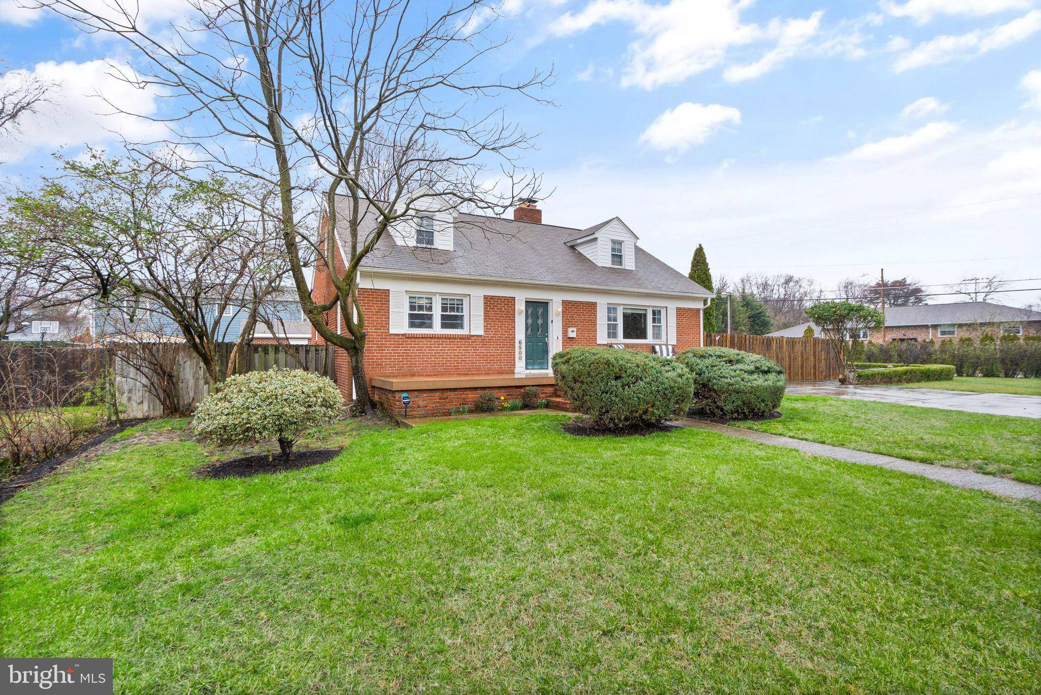 Alexandria, VA 22307,6800 DERRELL CT