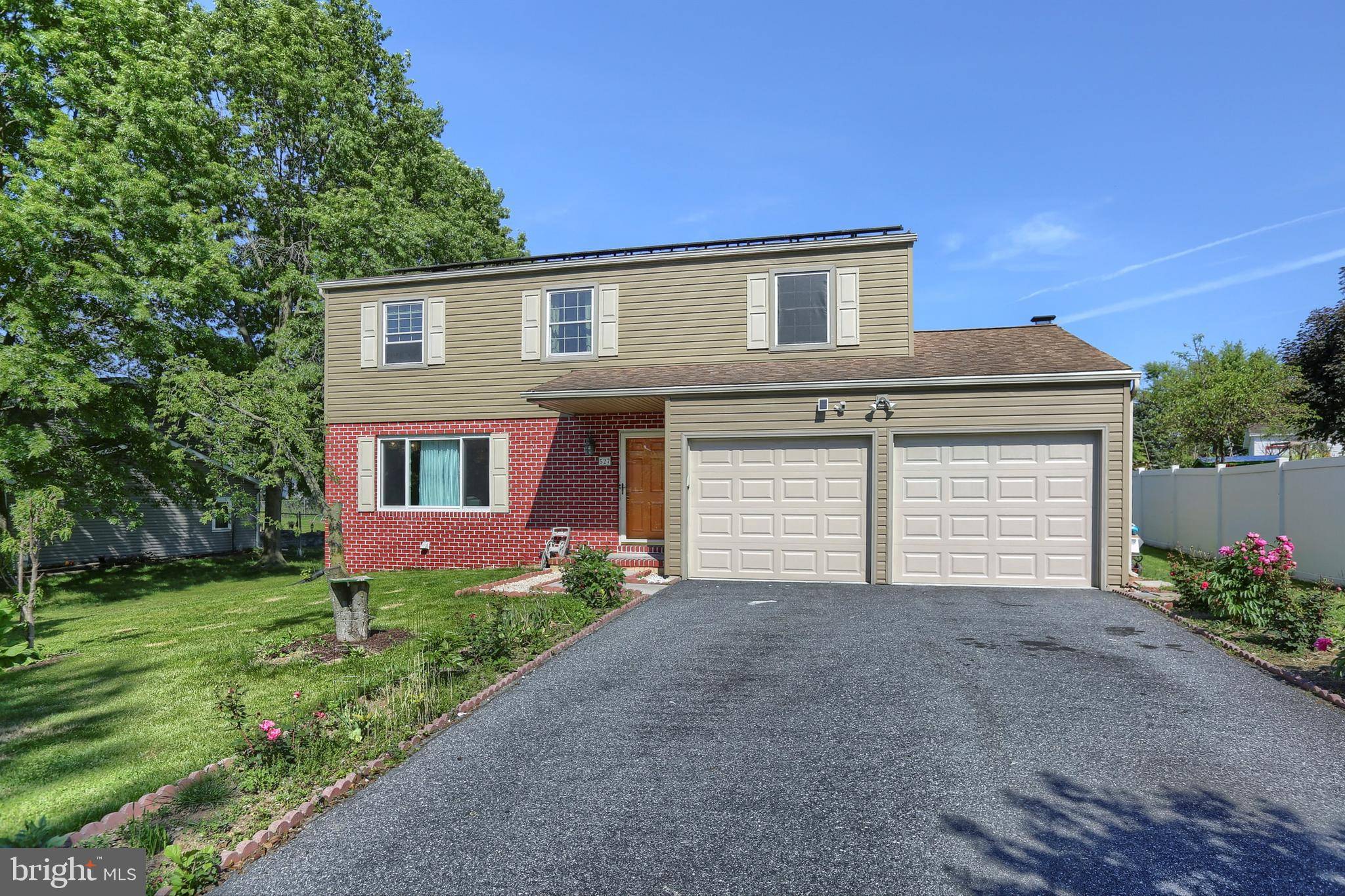 Harrisburg, PA 17111,527 SPRINGHOUSE CT