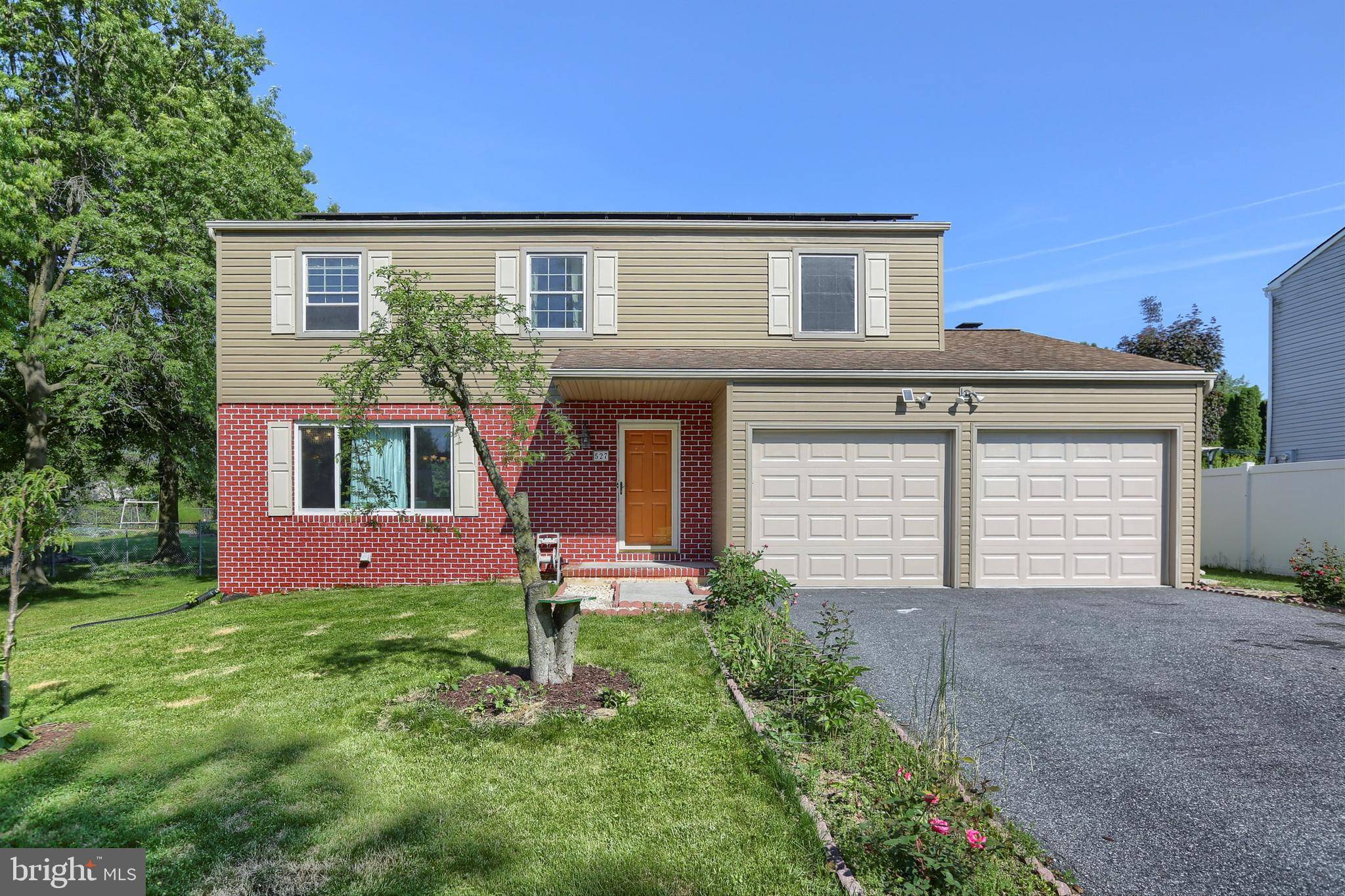 Harrisburg, PA 17111,527 SPRINGHOUSE CT