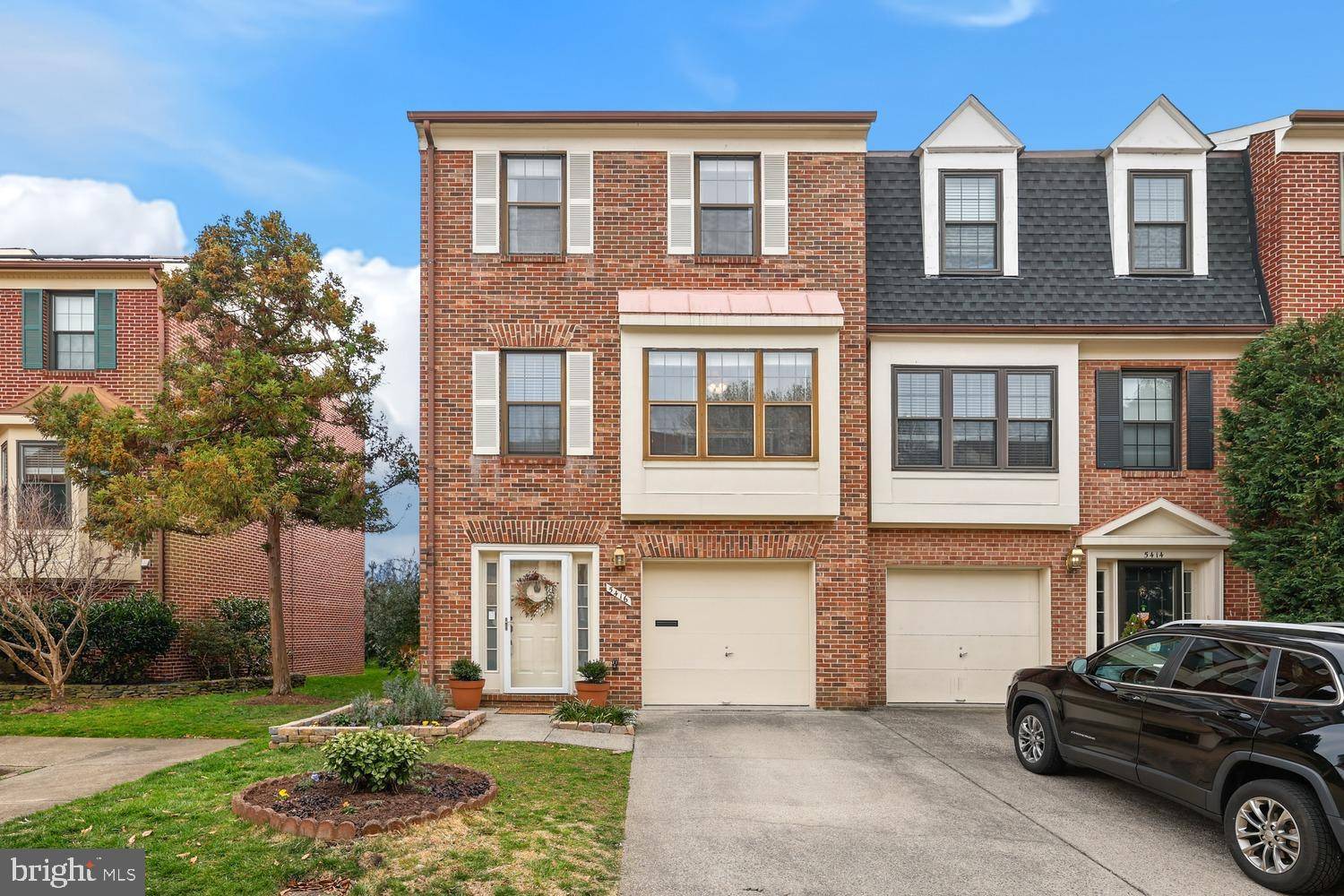 Alexandria, VA 22304,5416 BARRISTER PL