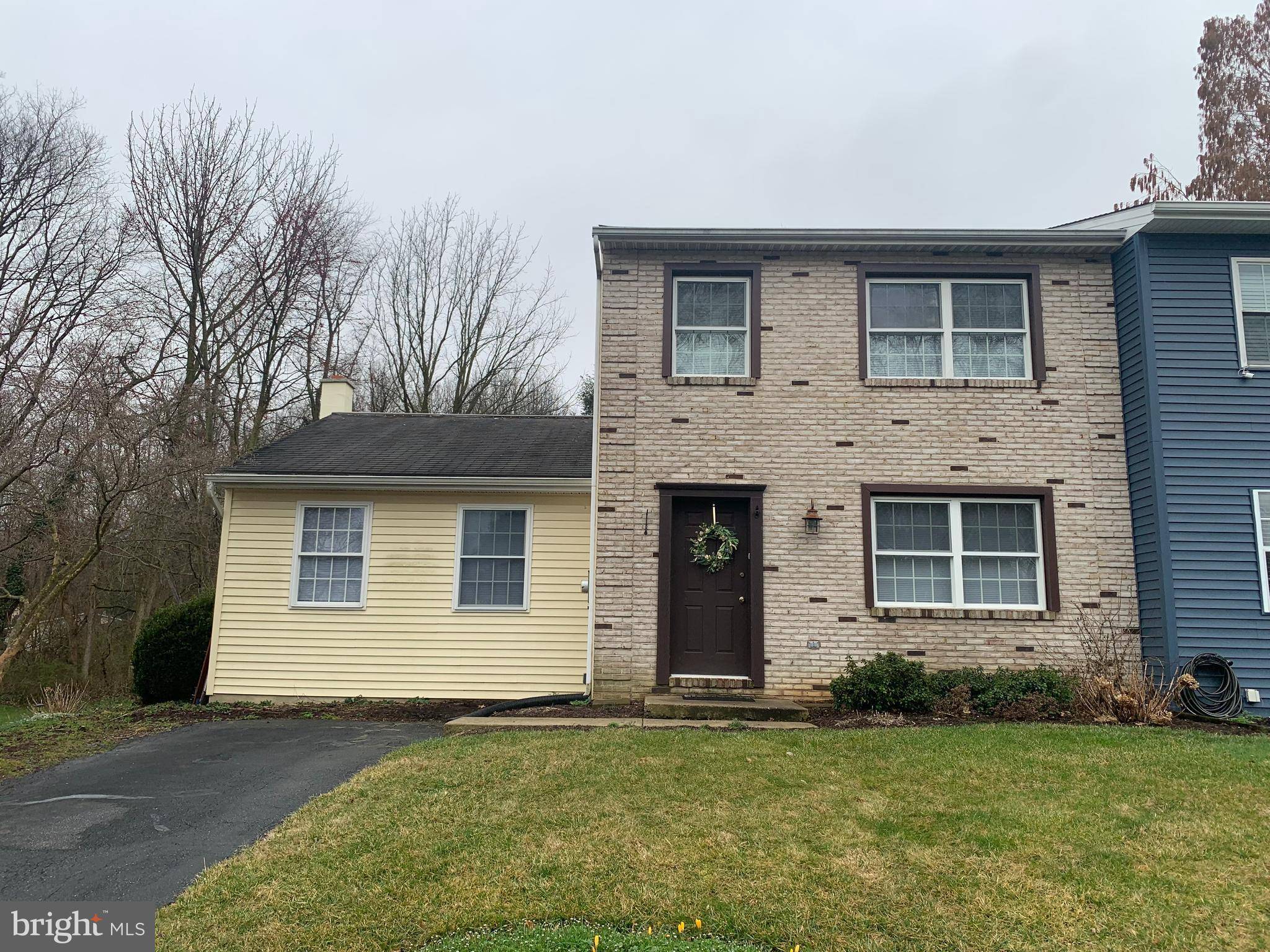 Lancaster, PA 17603,1002 MONTICELLO LN