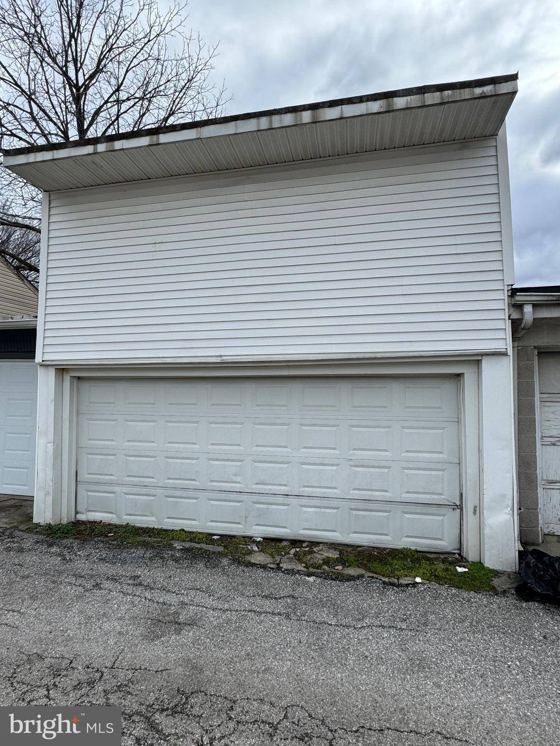 York, PA 17401,645 W PHILADELPHIA ST #GARAGE ONLY