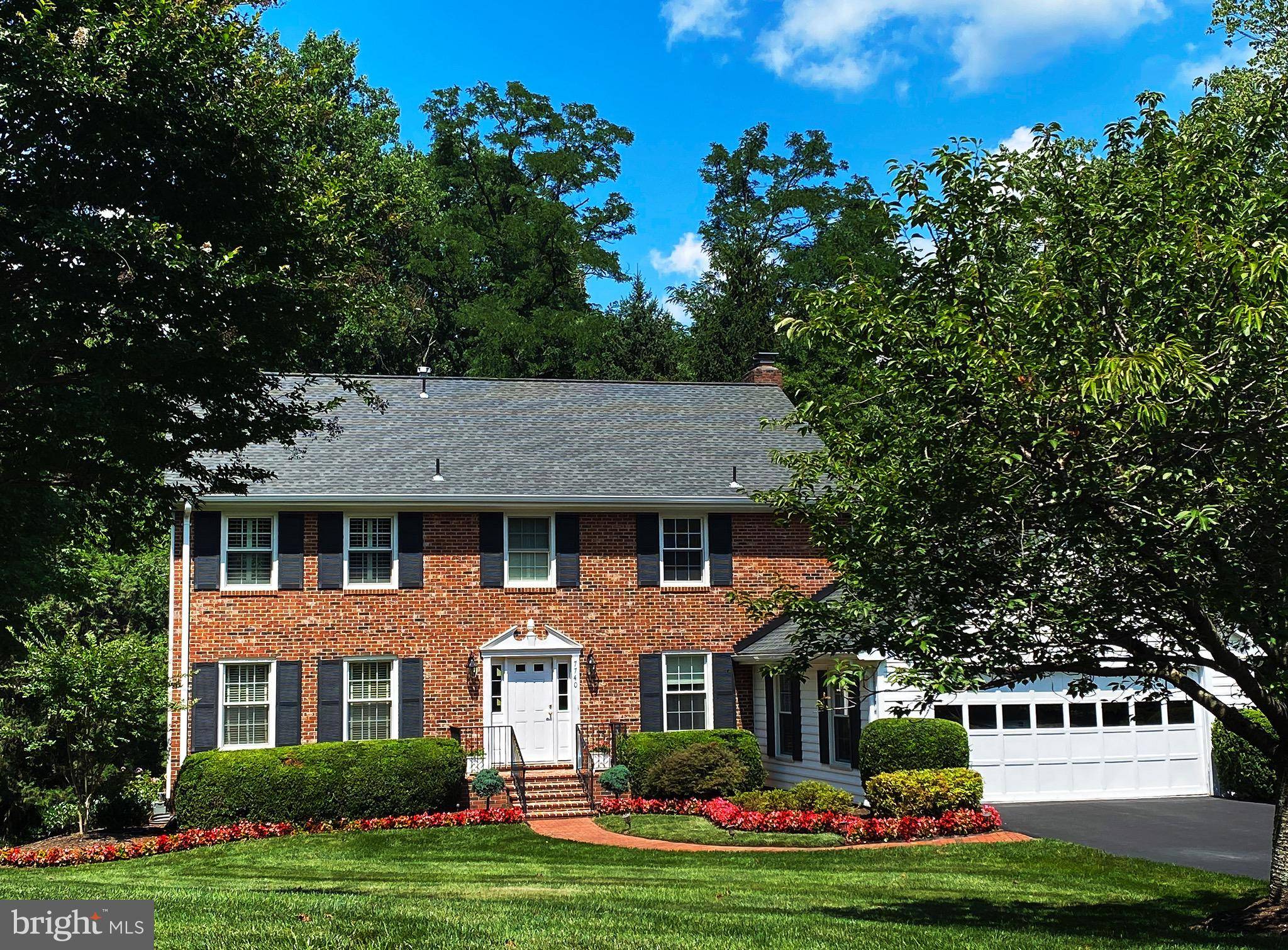 Mclean, VA 22102,7740 BRIDLE PATH LN