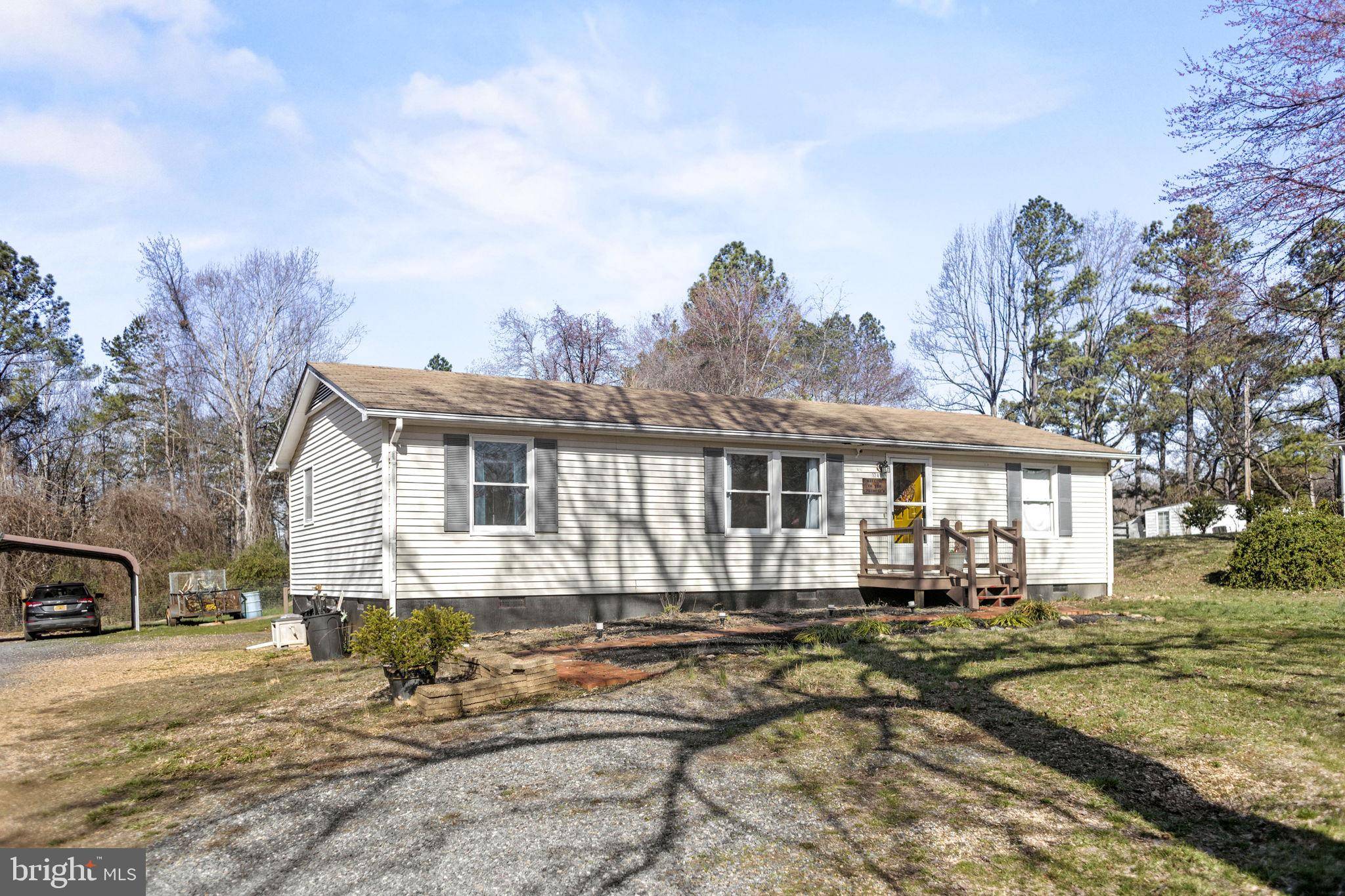 Reva, VA 22735,1241 RIDGEVIEW RD