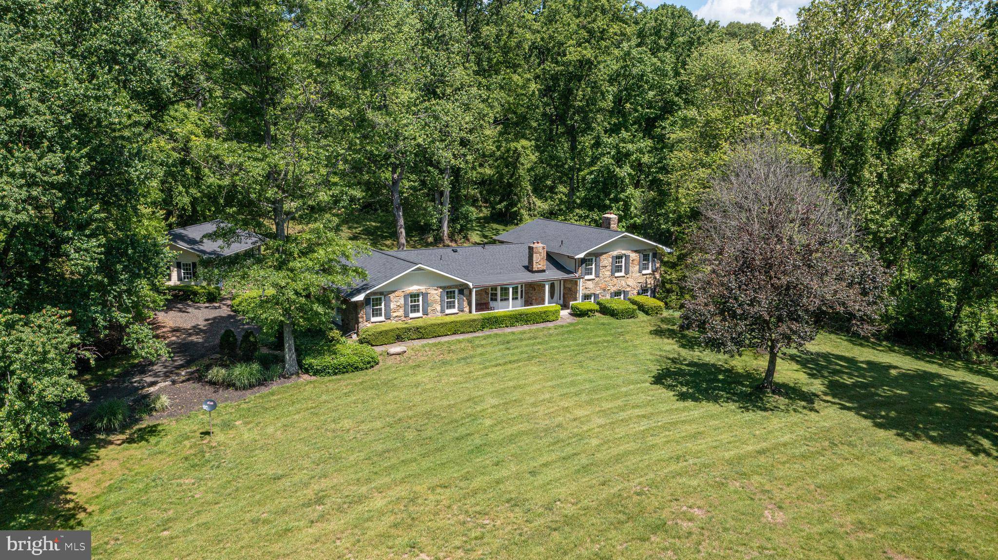 Round Hill, VA 20141,16731 WOODCHASE LN