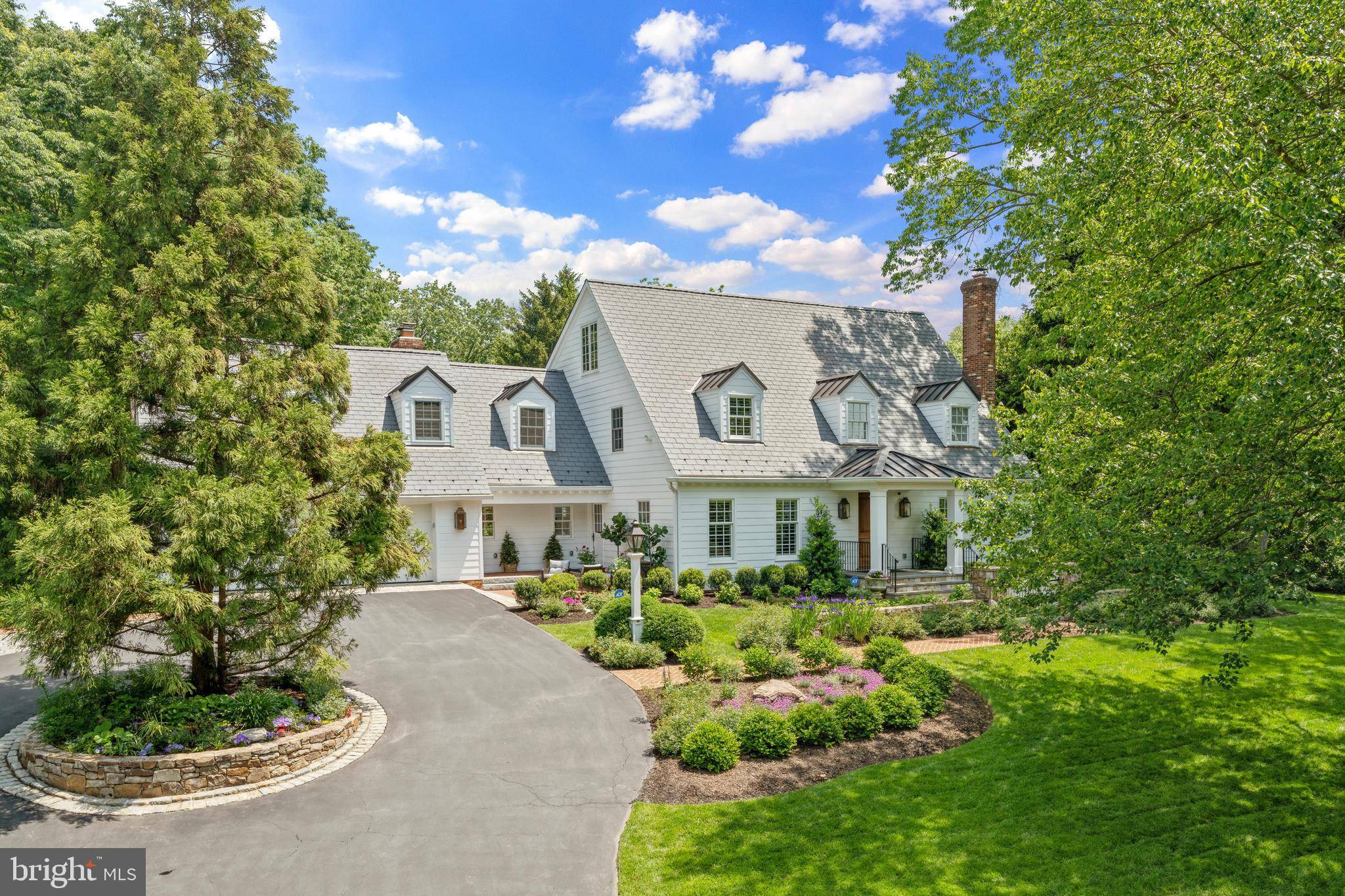 Mclean, VA 22101,903 COUNTRYSIDE CT