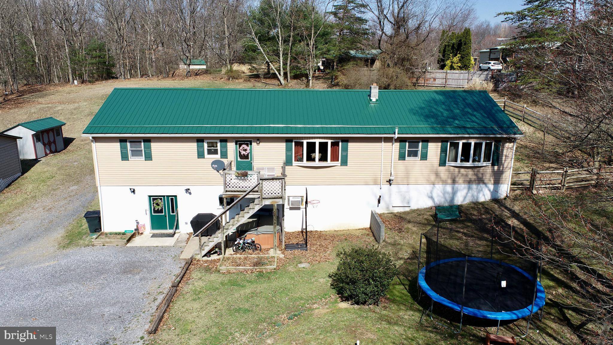 Huntingdon, PA 16652,10459 EVERGREEN RD