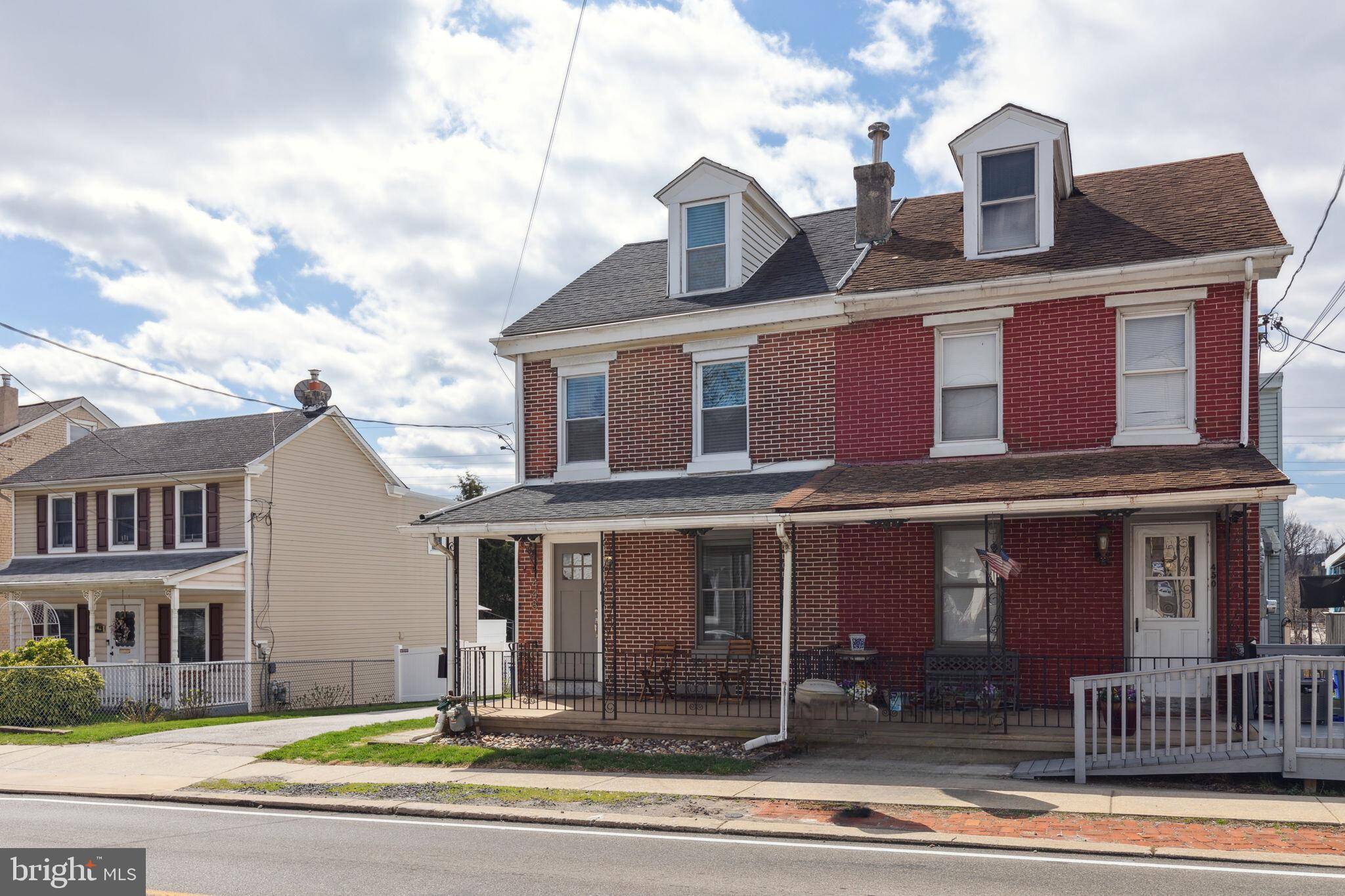 Conshohocken, PA 19428,448 NEW ELM ST